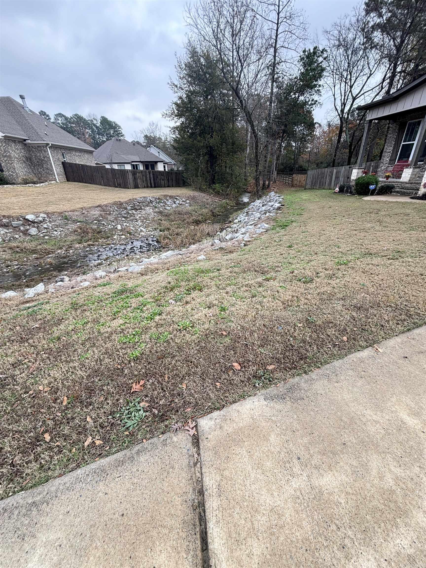 DAWSONS POINTE - Residential