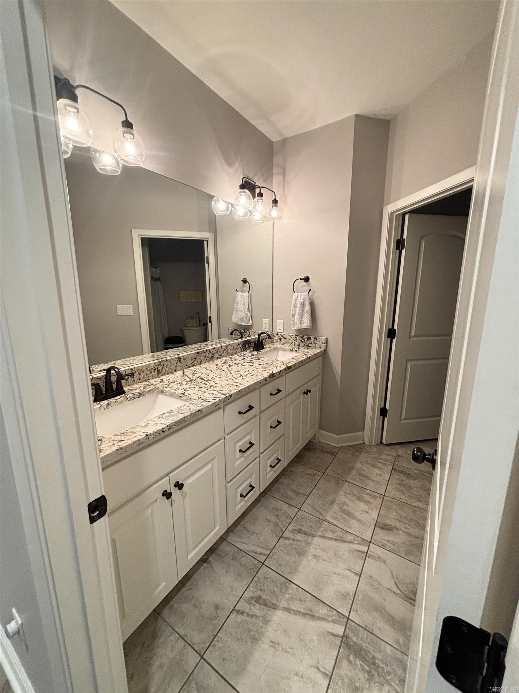 DAWSONS POINTE - Residential