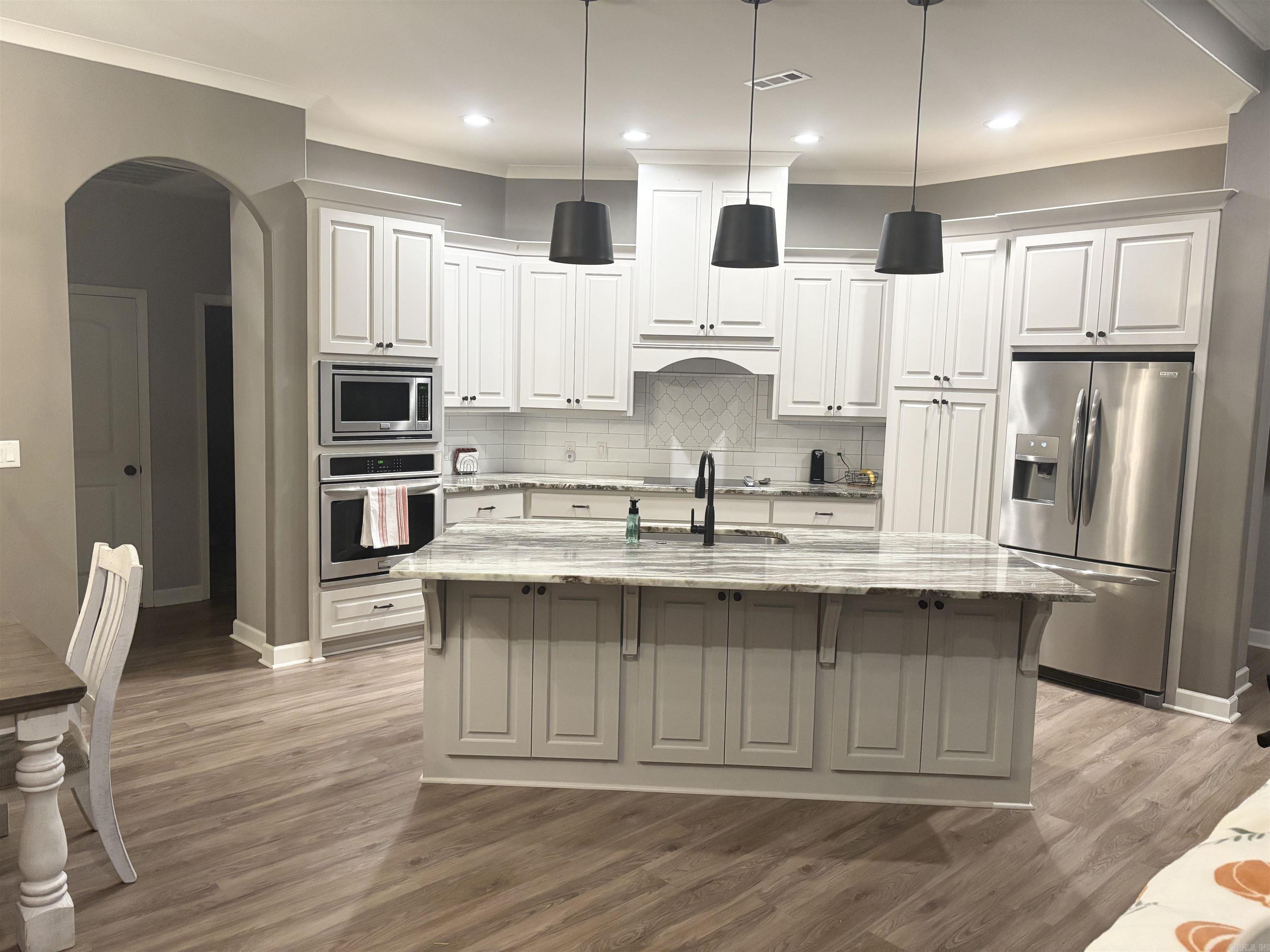 DAWSONS POINTE - Residential