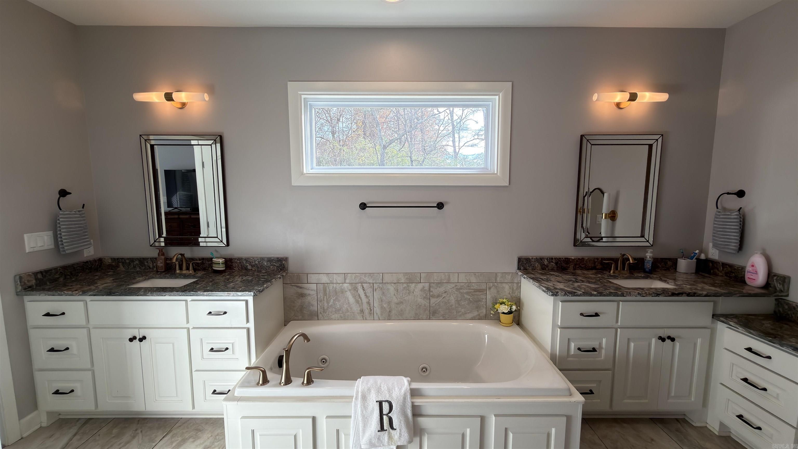 DAWSONS POINTE - Residential