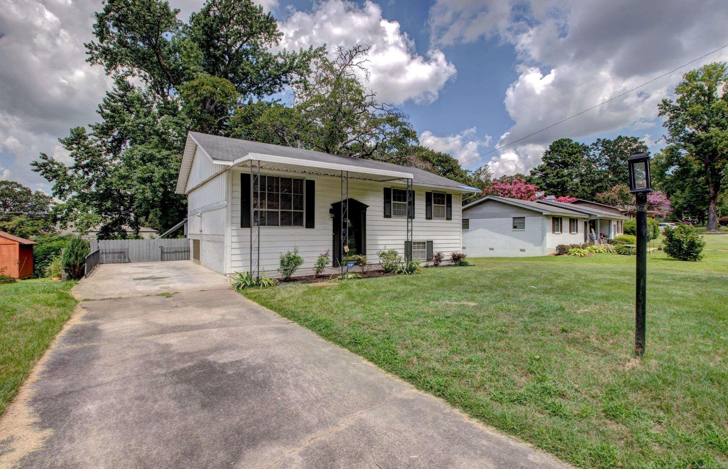 Step into comfort and convenience with this charming home on a spacious, level lot. The backyard is perfect for gatherings, playtime, or simply enjoying the outdoors. Inside, youāll find flexible spaces to fit your lifestyle, whether youāre looking for a dedicated hobby room, a place to work out, or a cozy retreat. Located just minutes from downtown Little Rock, North Little Rock, and the Air Force Base, youāll love the convenience!