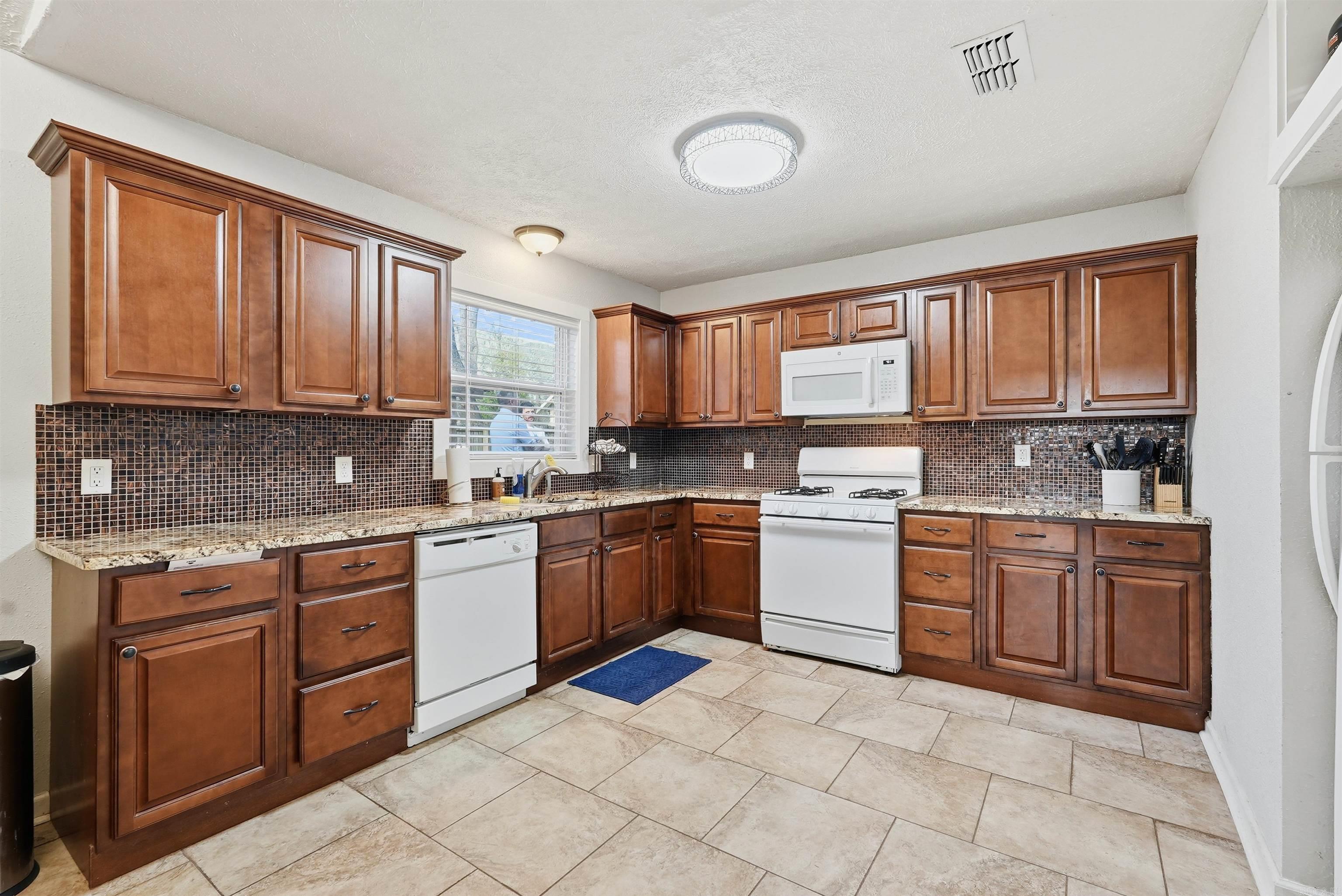 BOULEVARD ADD - Residential