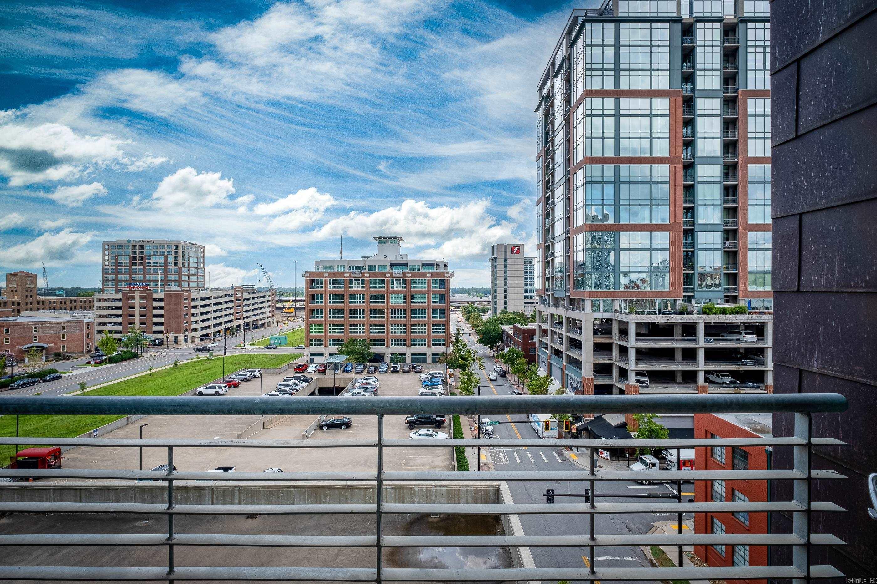 300 THIRD HPR - Residential