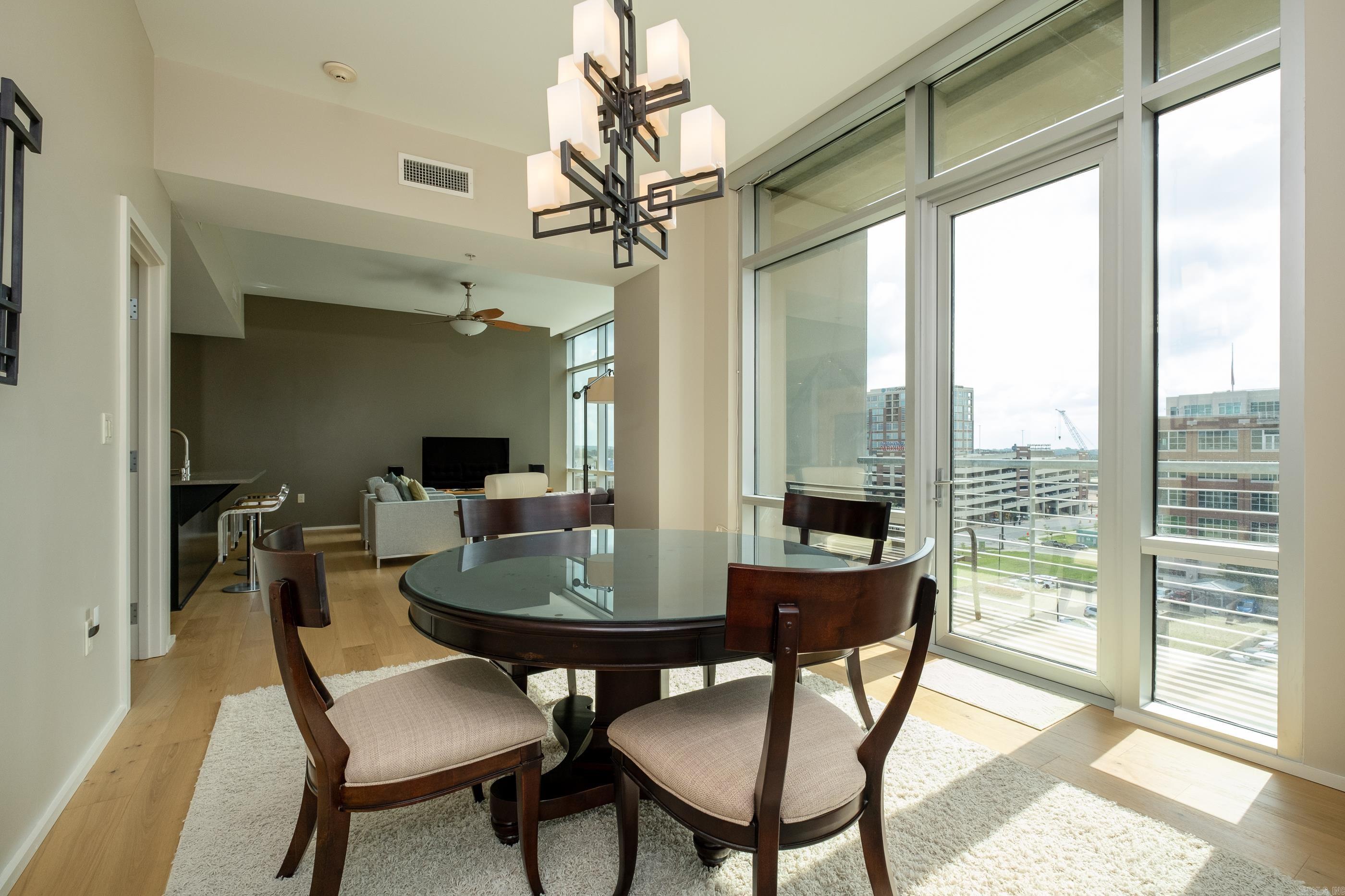 300 THIRD HPR - Residential