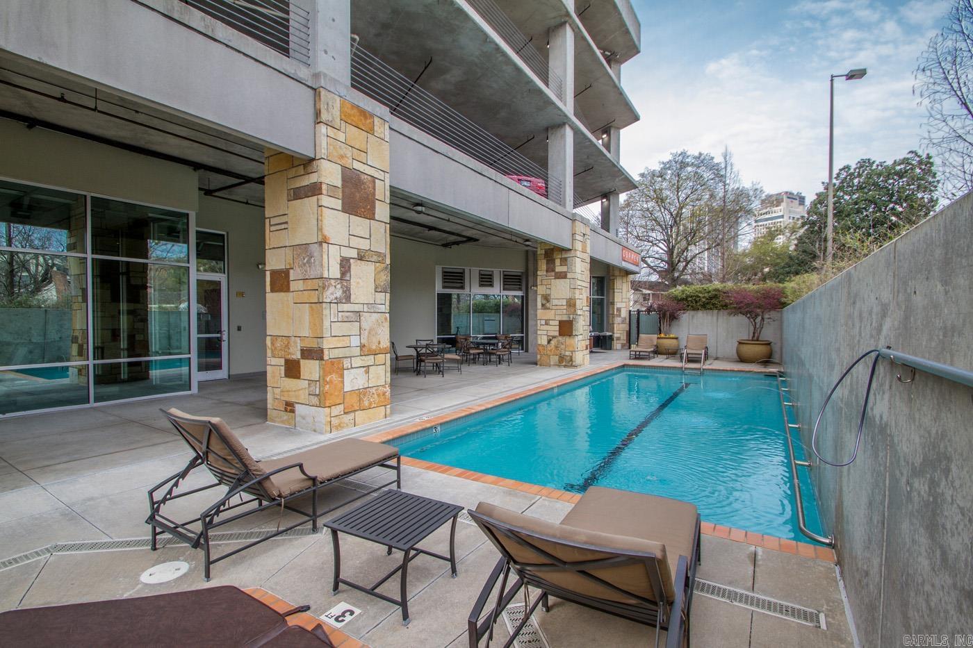 300 THIRD HPR - Residential