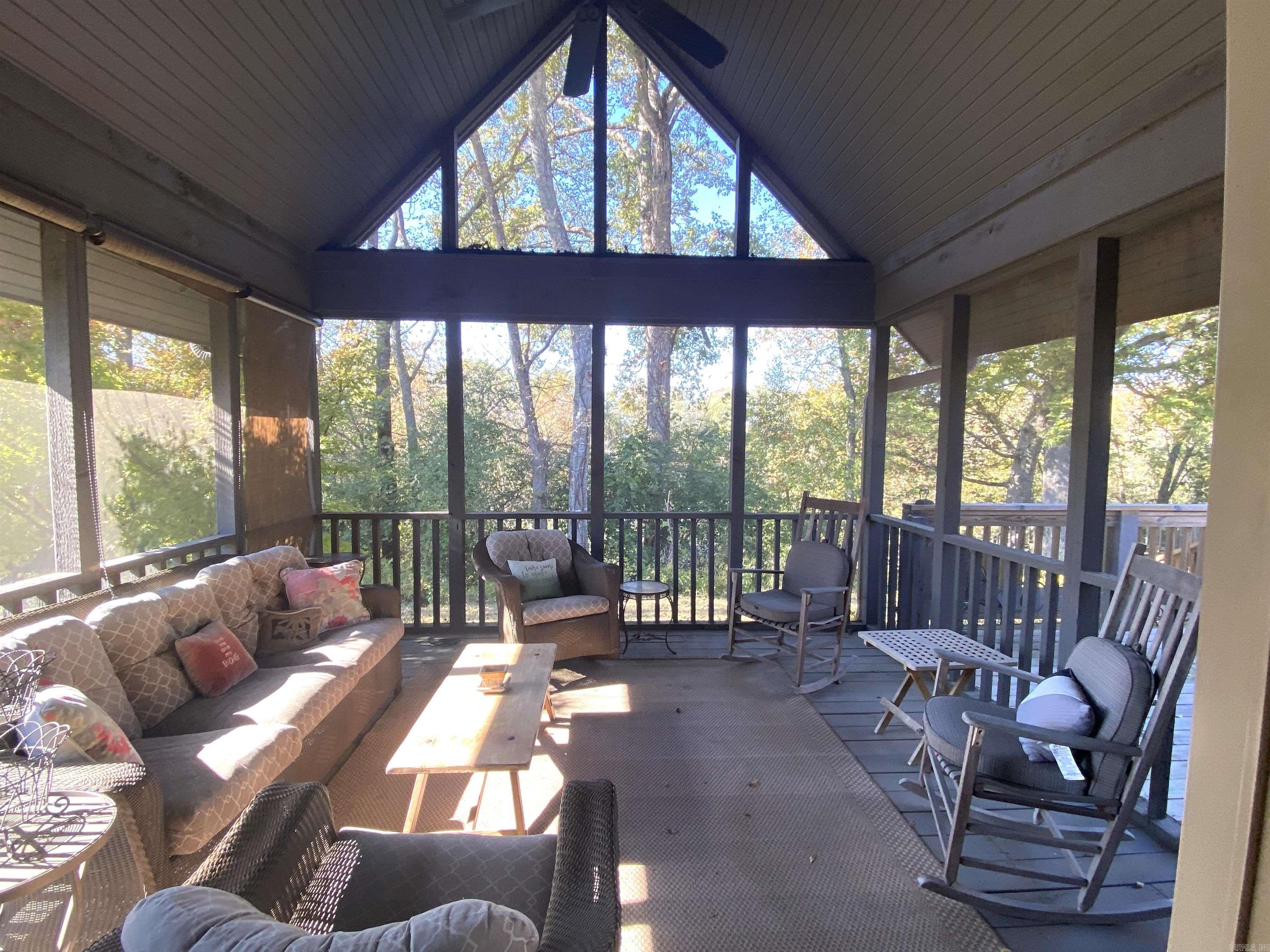 EAST RIVER DRIVE ESTATES - Residential