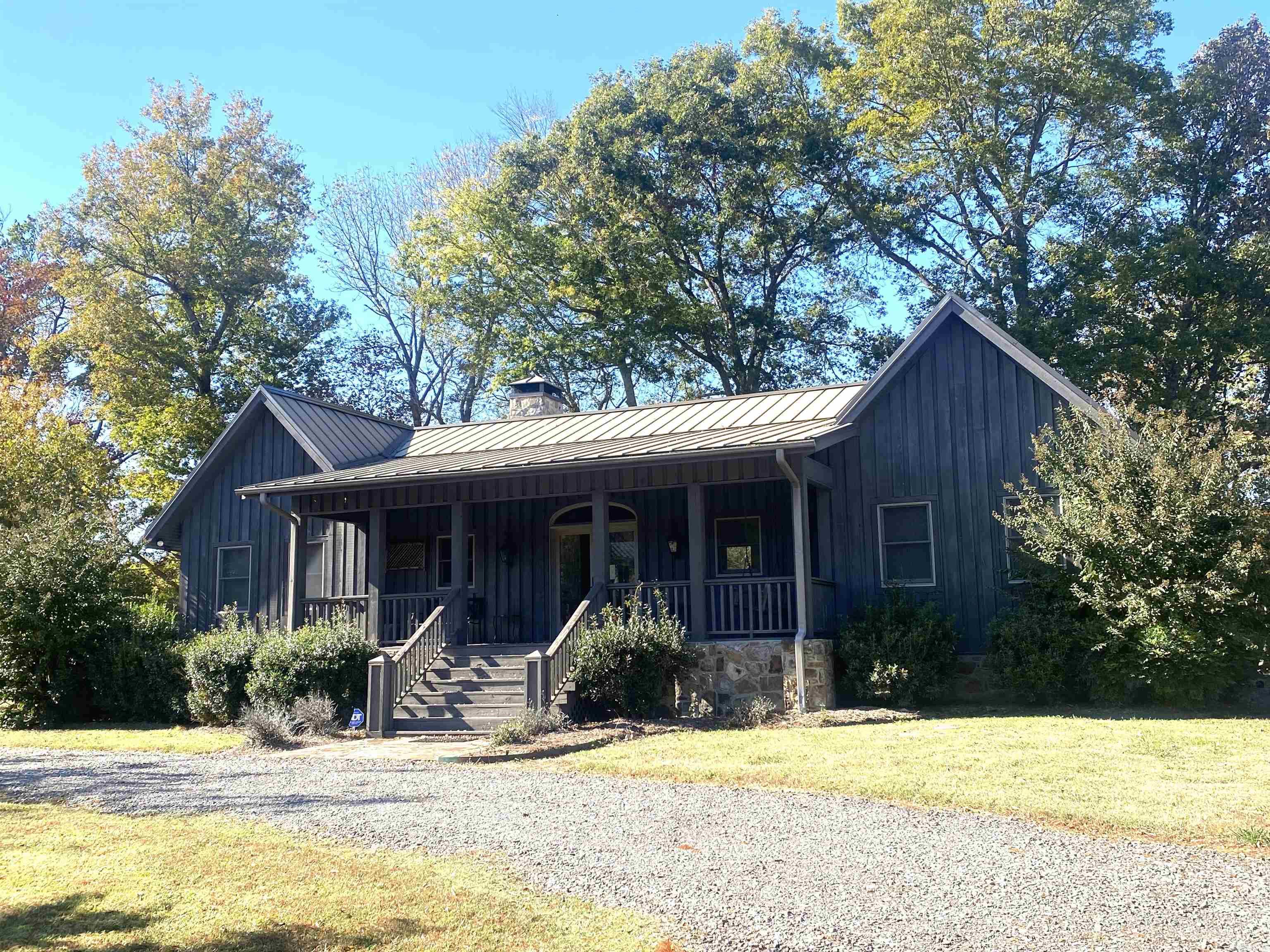 EAST RIVER DRIVE ESTATES - Residential