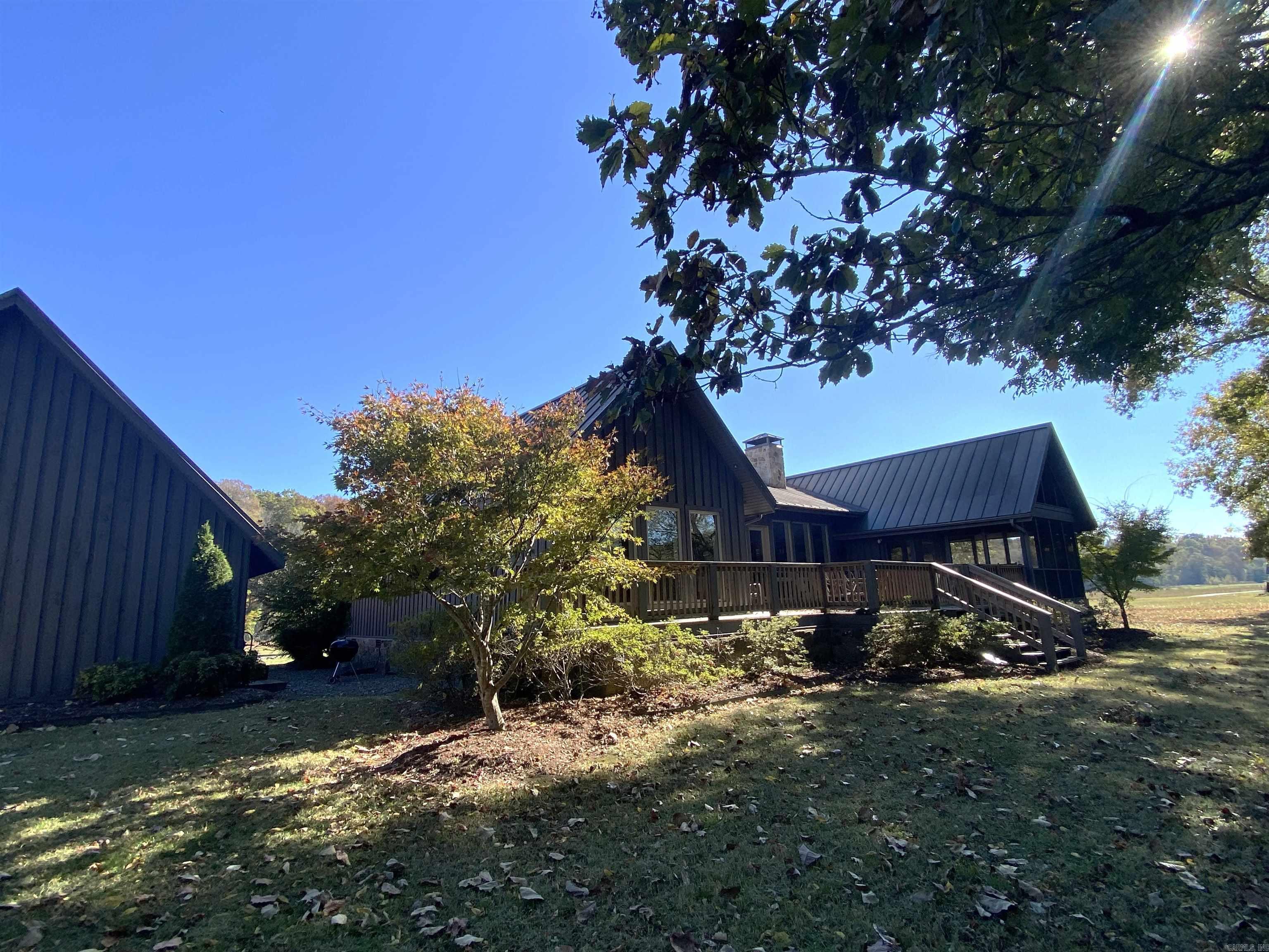 EAST RIVER DRIVE ESTATES - Residential