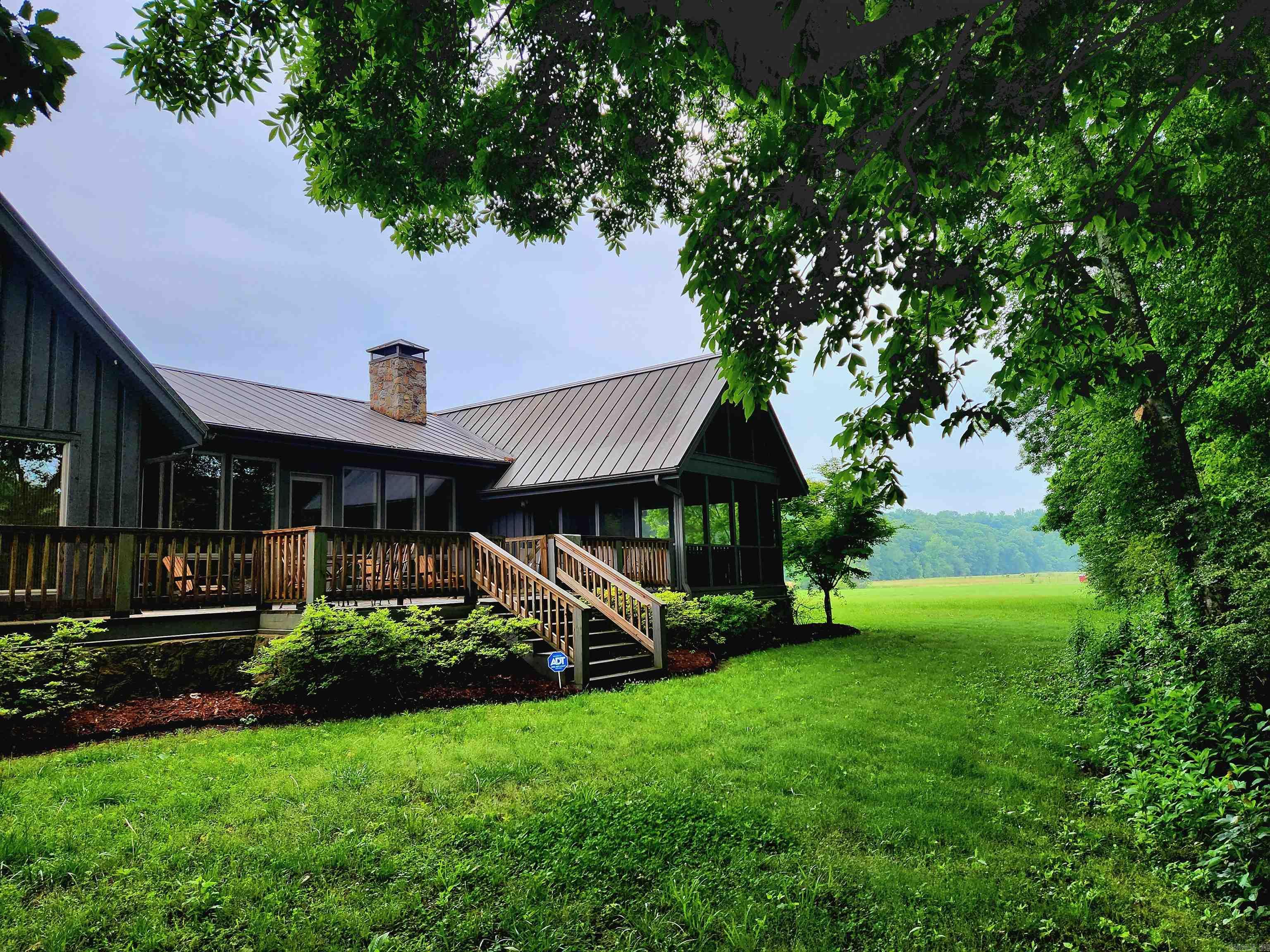 EAST RIVER DRIVE ESTATES - Residential