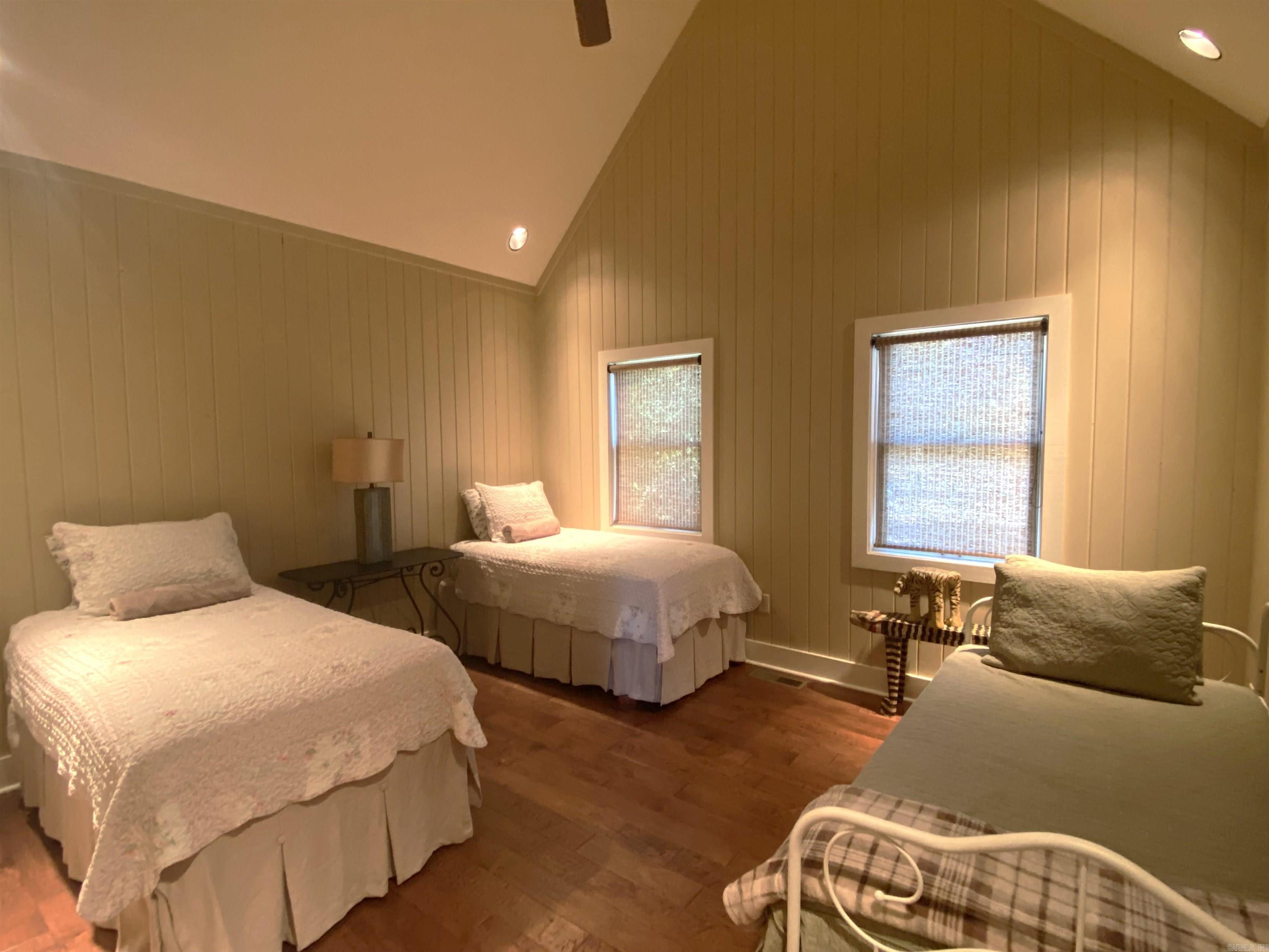 EAST RIVER DRIVE ESTATES - Residential