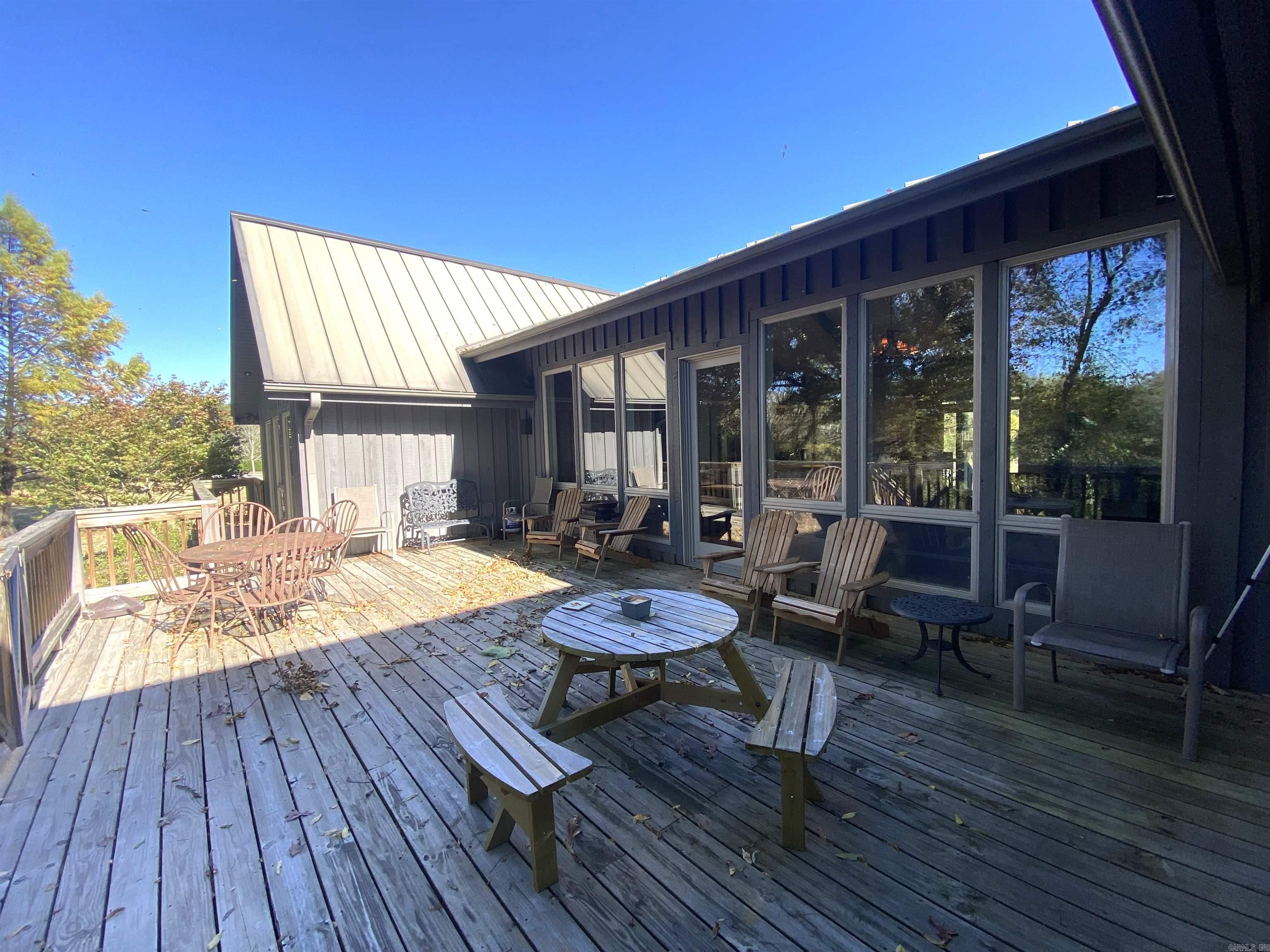 EAST RIVER DRIVE ESTATES - Residential