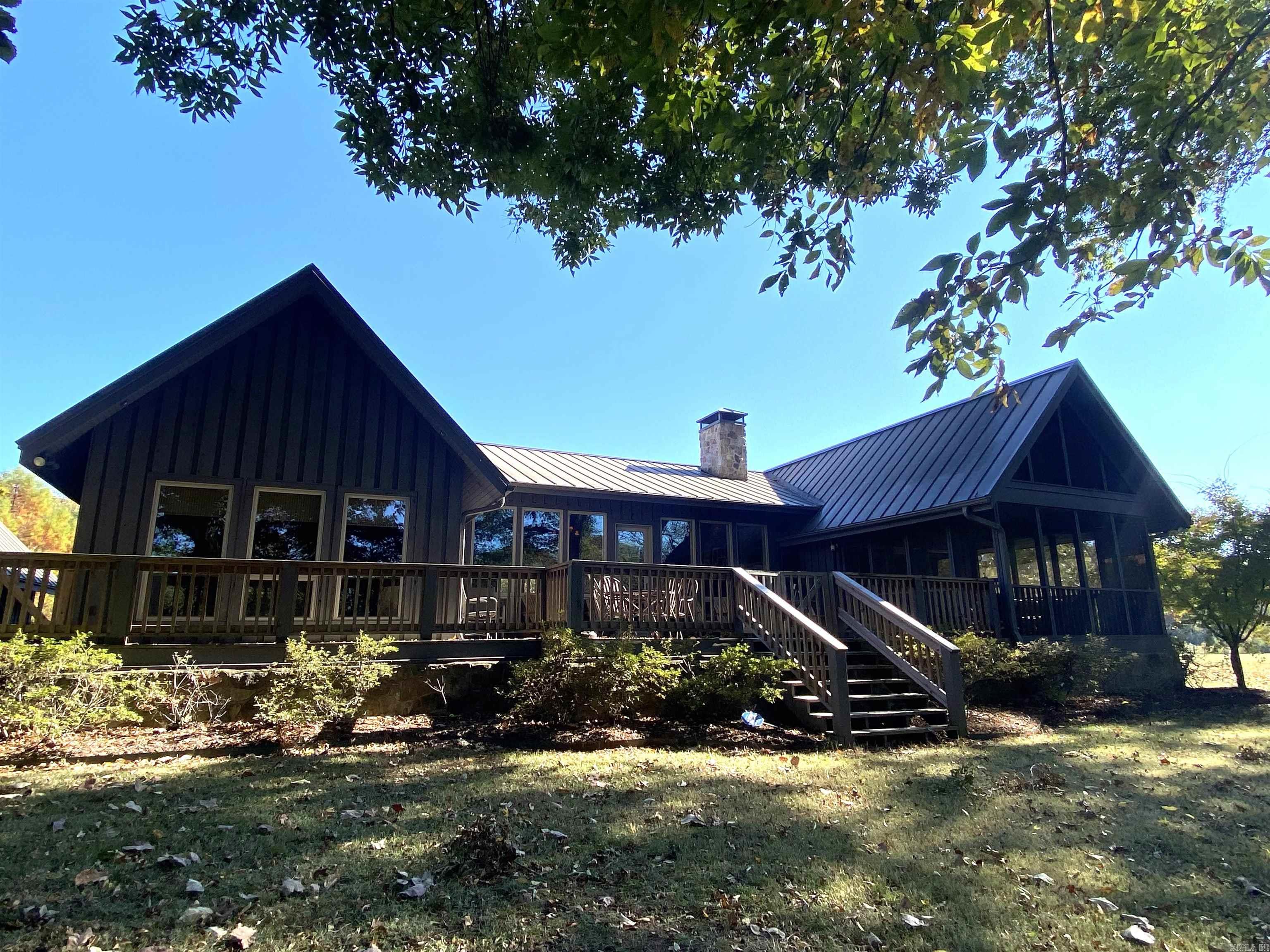 EAST RIVER DRIVE ESTATES - Residential