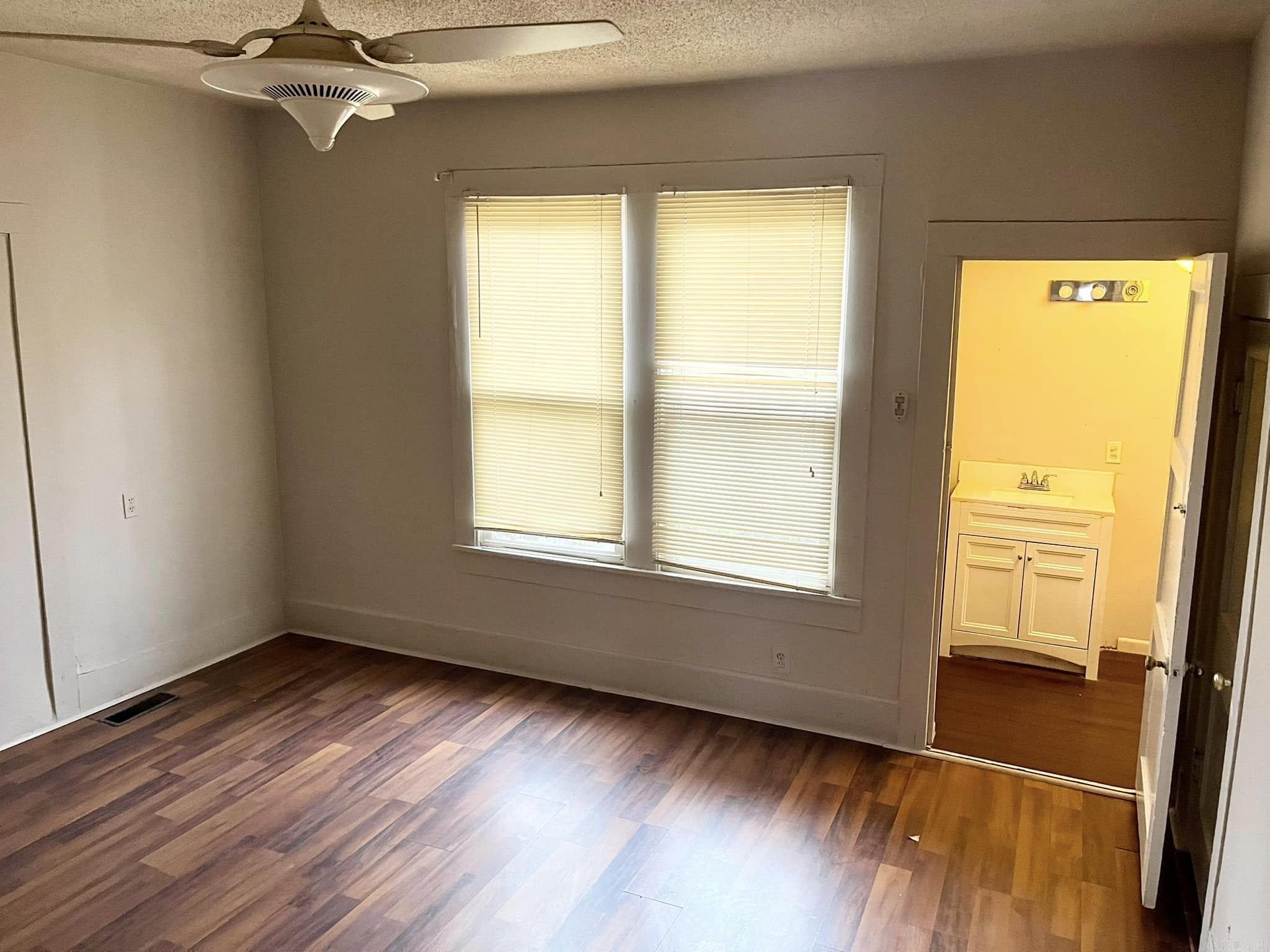 Elm Street - Residential Lease