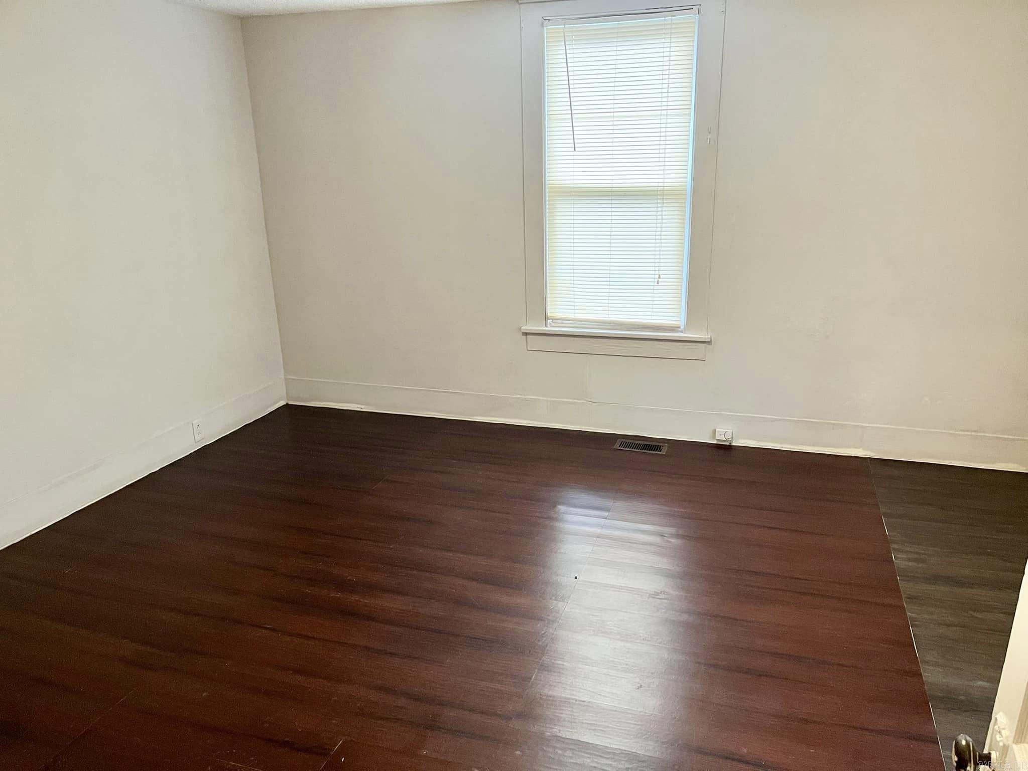 Elm Street - Residential Lease