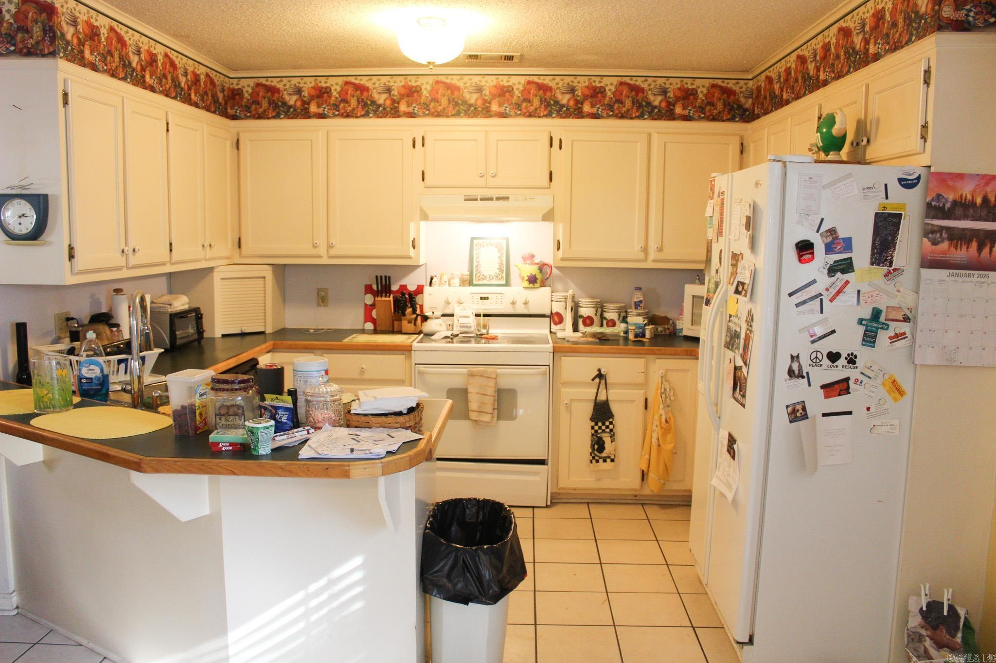 CHARLESTOWNE - Residential