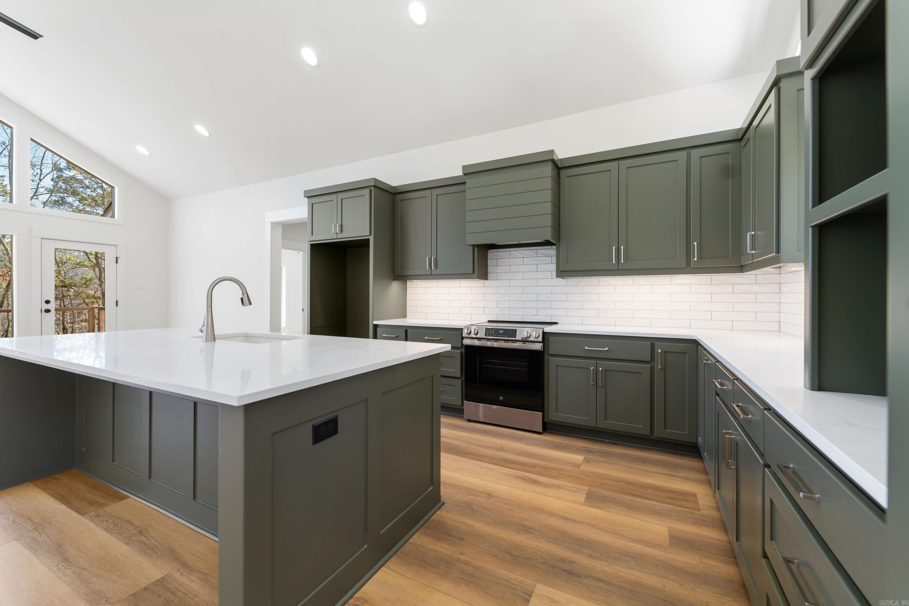 HIDDEN VALLEY ESTATES - Residential