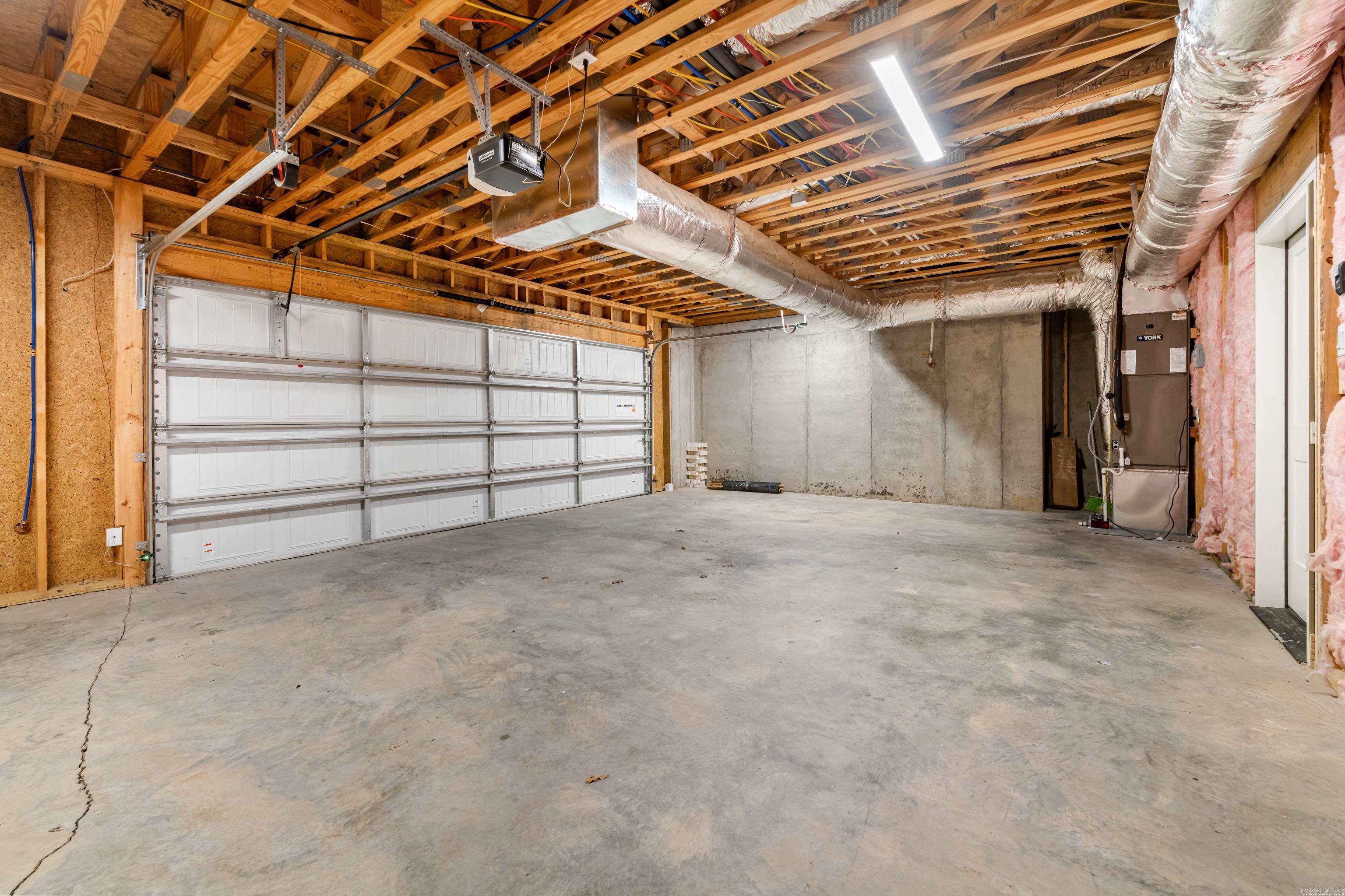 HIDDEN VALLEY ESTATES - Residential