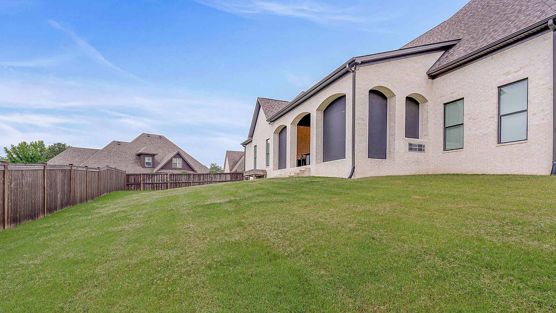 BARRINGTON PARK - Residential