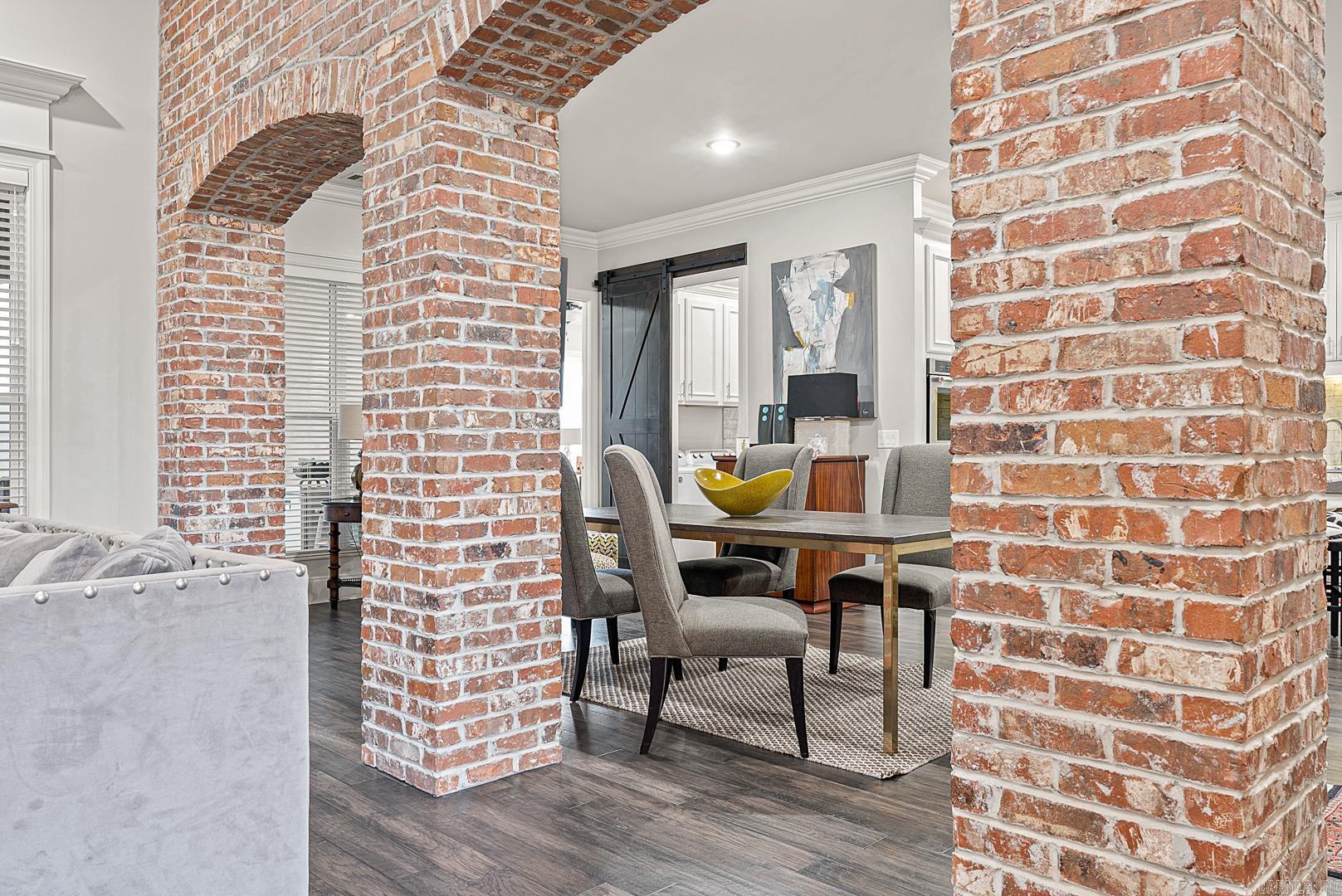 BARRINGTON PARK - Residential