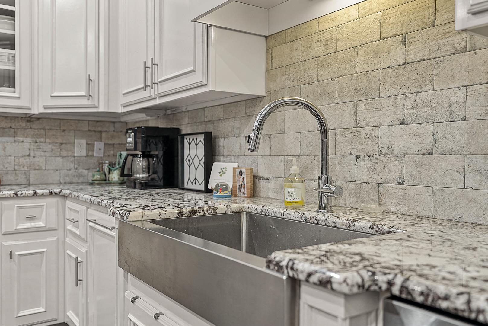 BARRINGTON PARK - Residential