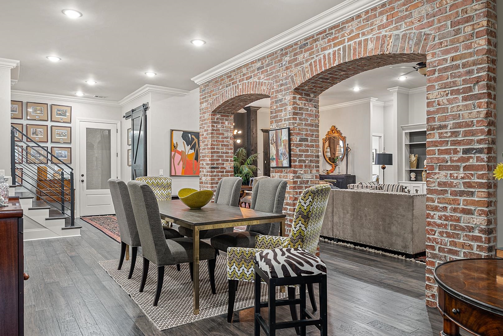 BARRINGTON PARK - Residential