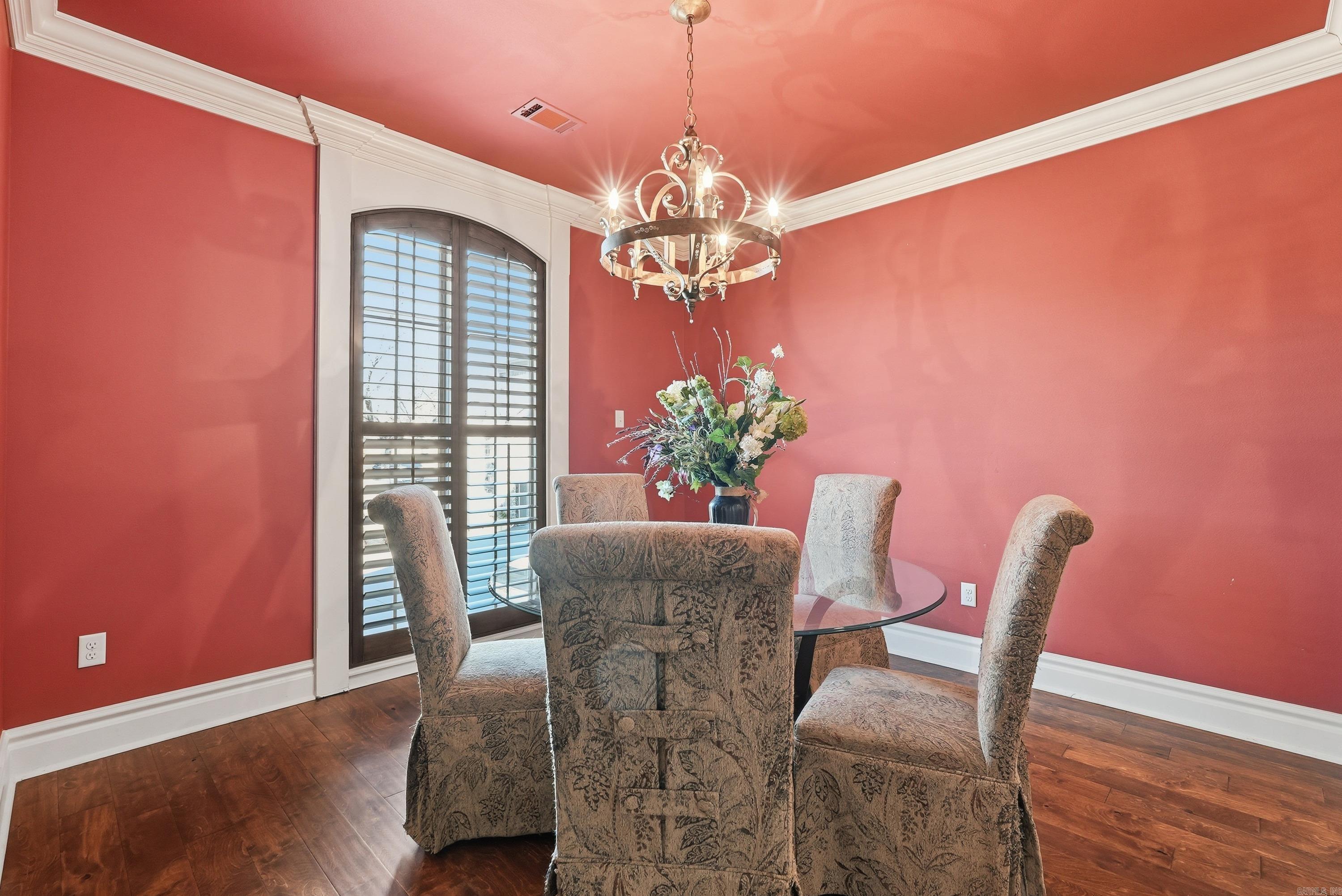 APPLEWOOD COVE - Residential