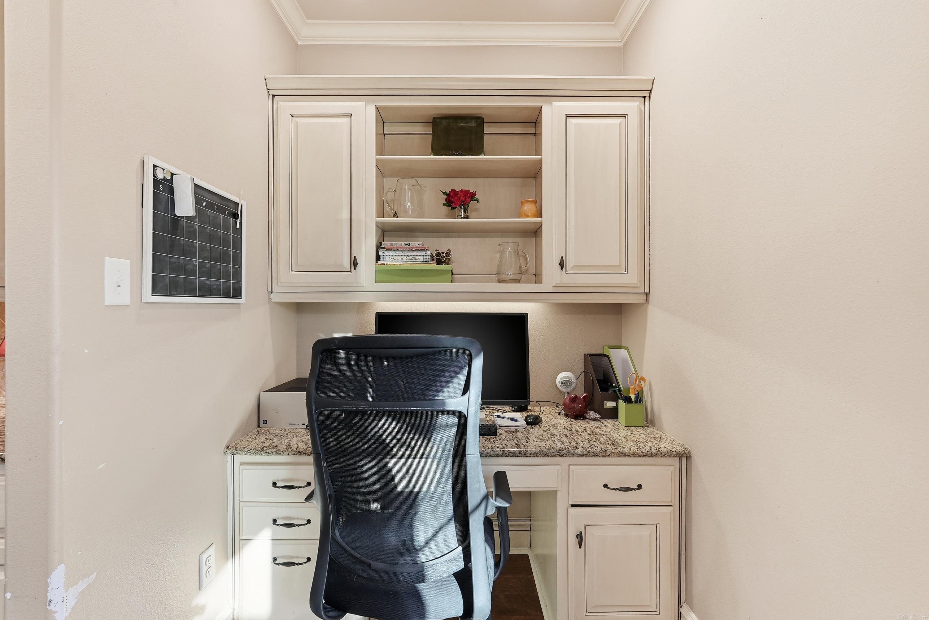 APPLEWOOD COVE - Residential