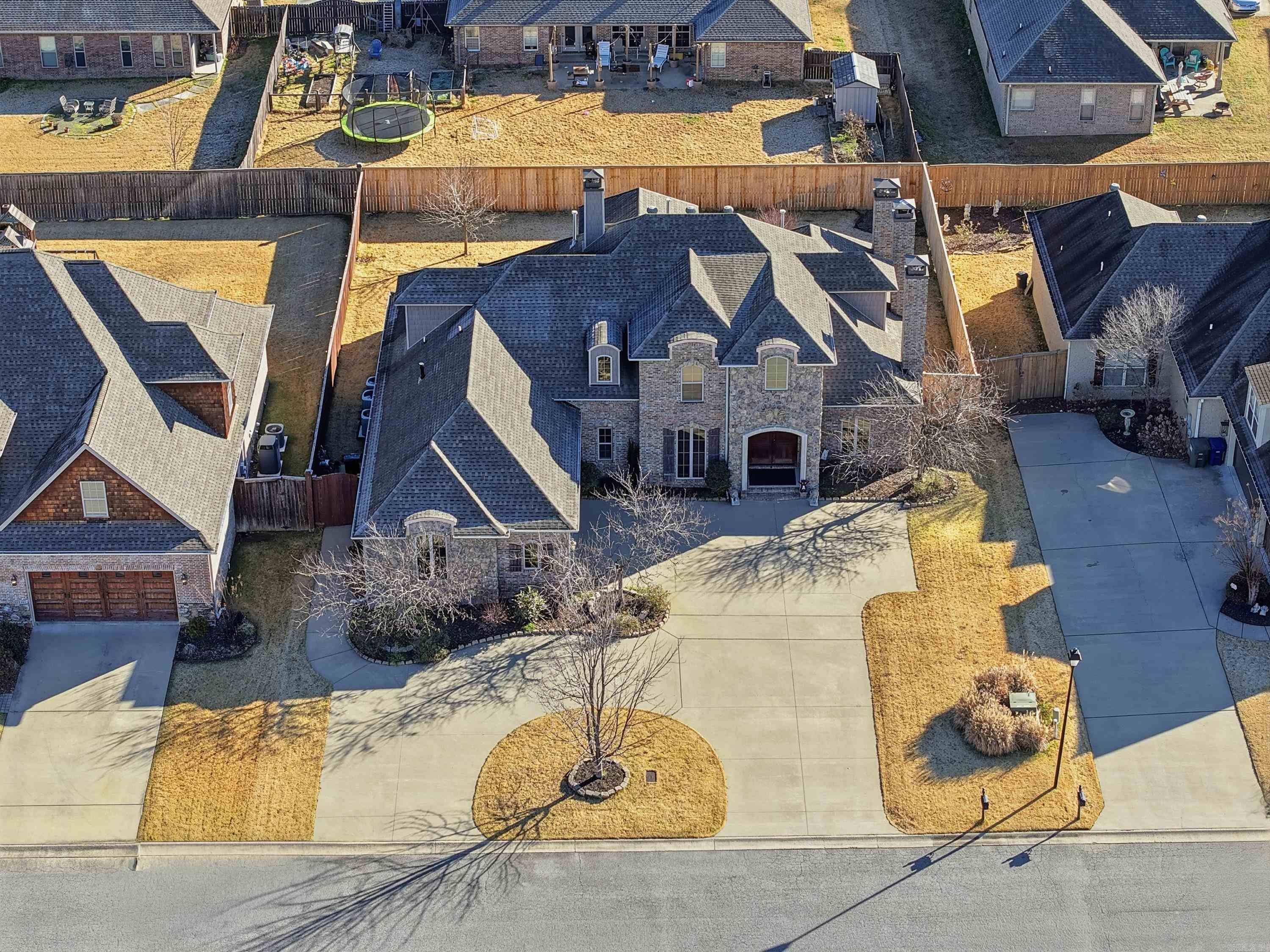 APPLEWOOD COVE - Residential