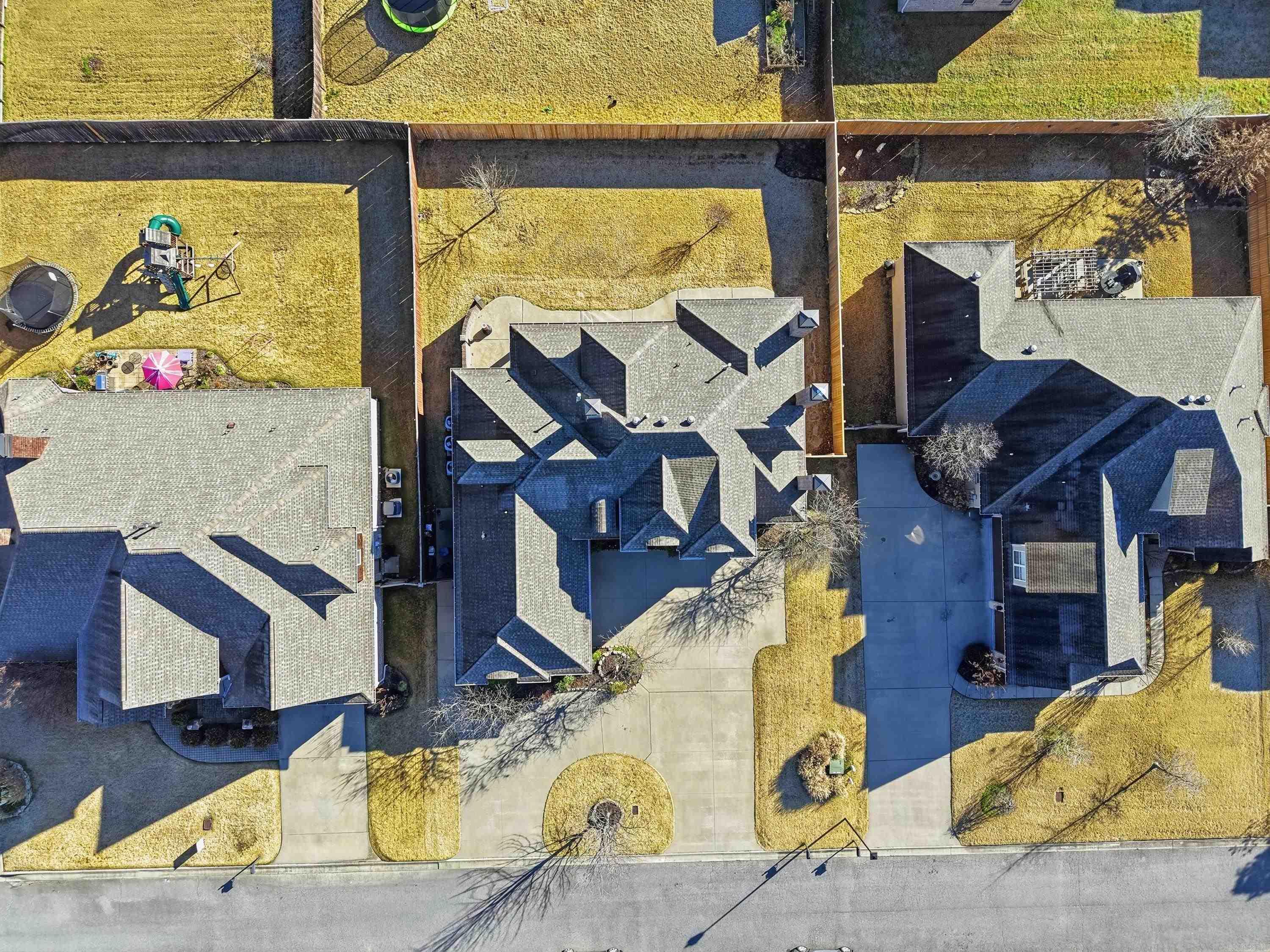 APPLEWOOD COVE - Residential