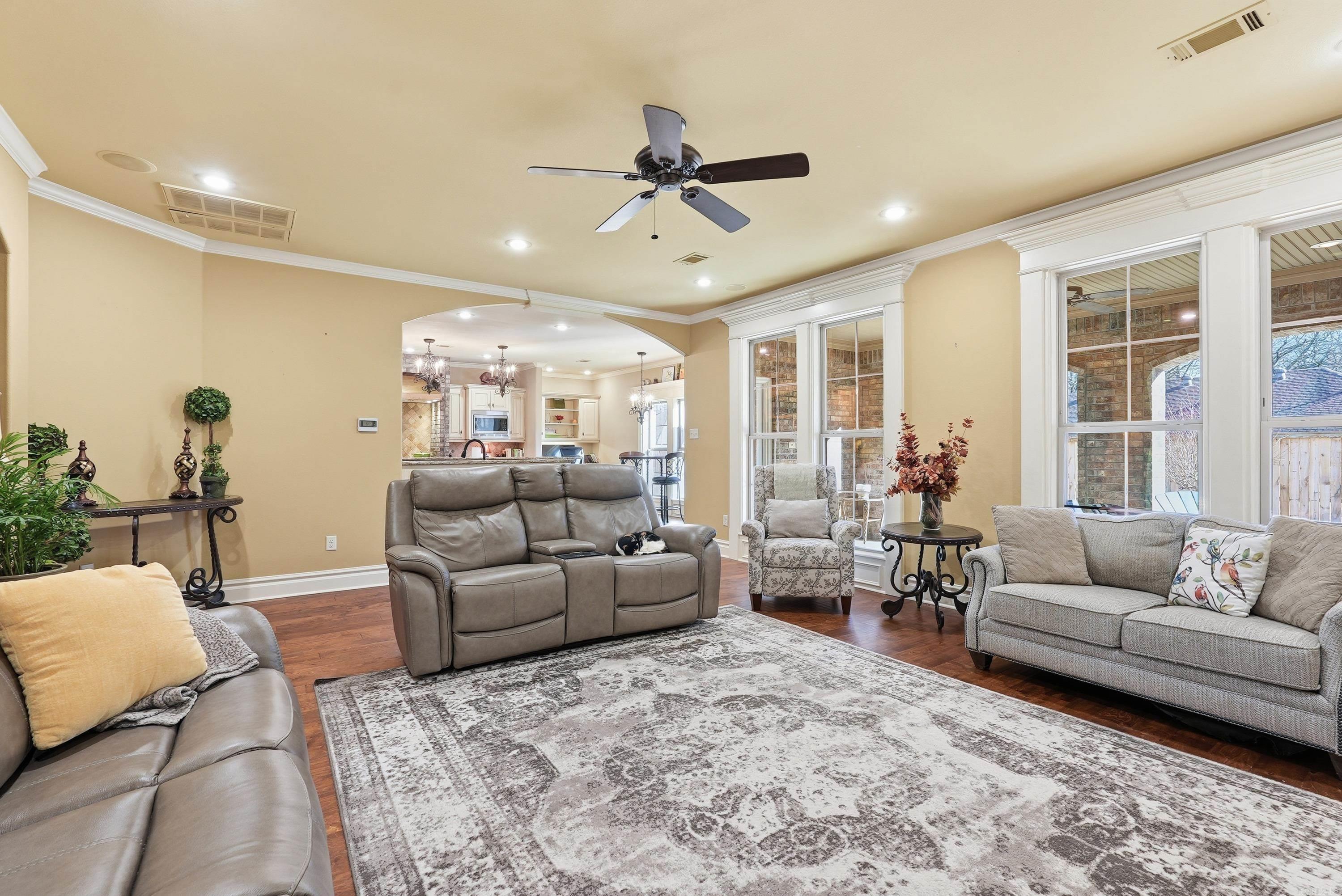 APPLEWOOD COVE - Residential