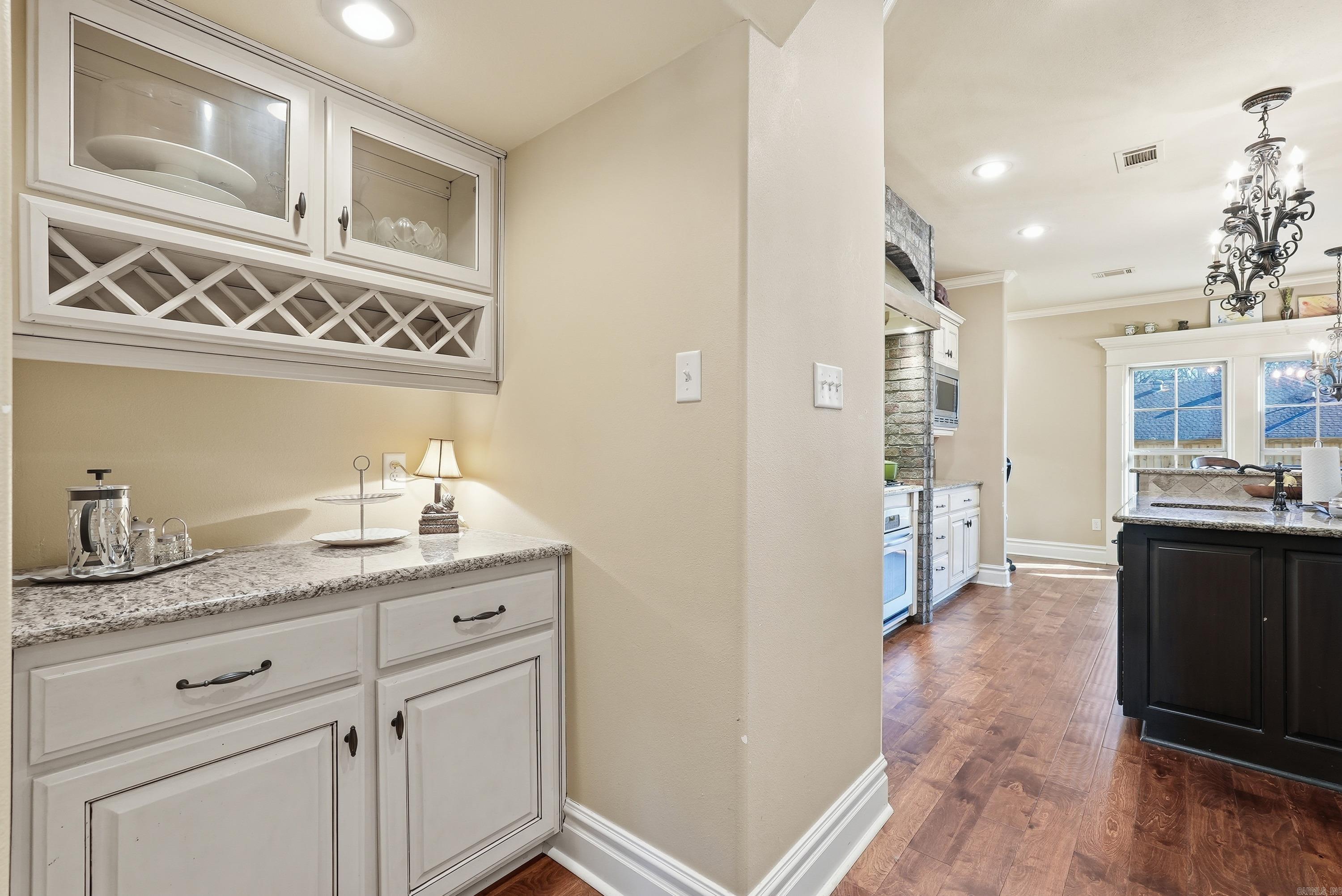 APPLEWOOD COVE - Residential