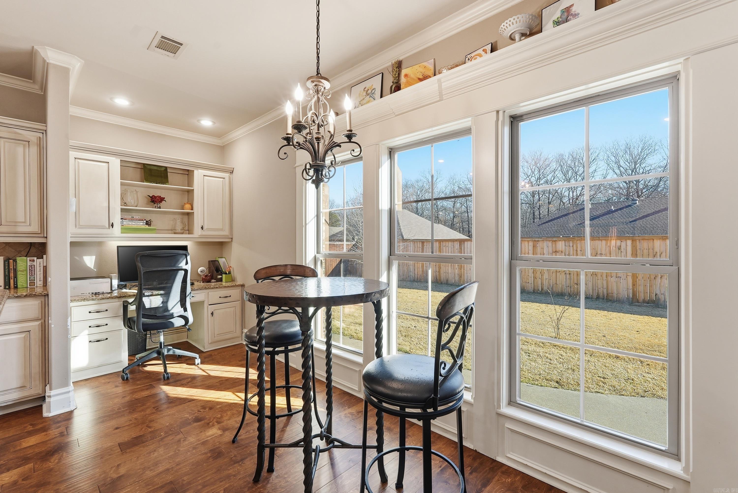 APPLEWOOD COVE - Residential