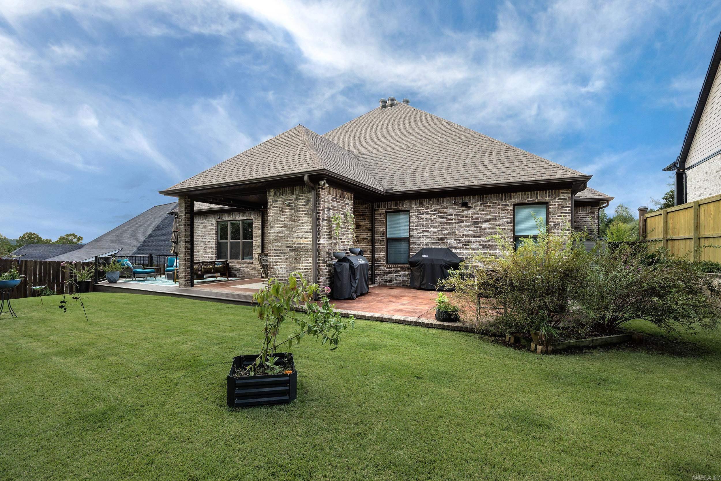 CHENAL VALLEY EPERNAY PLACE - Residential