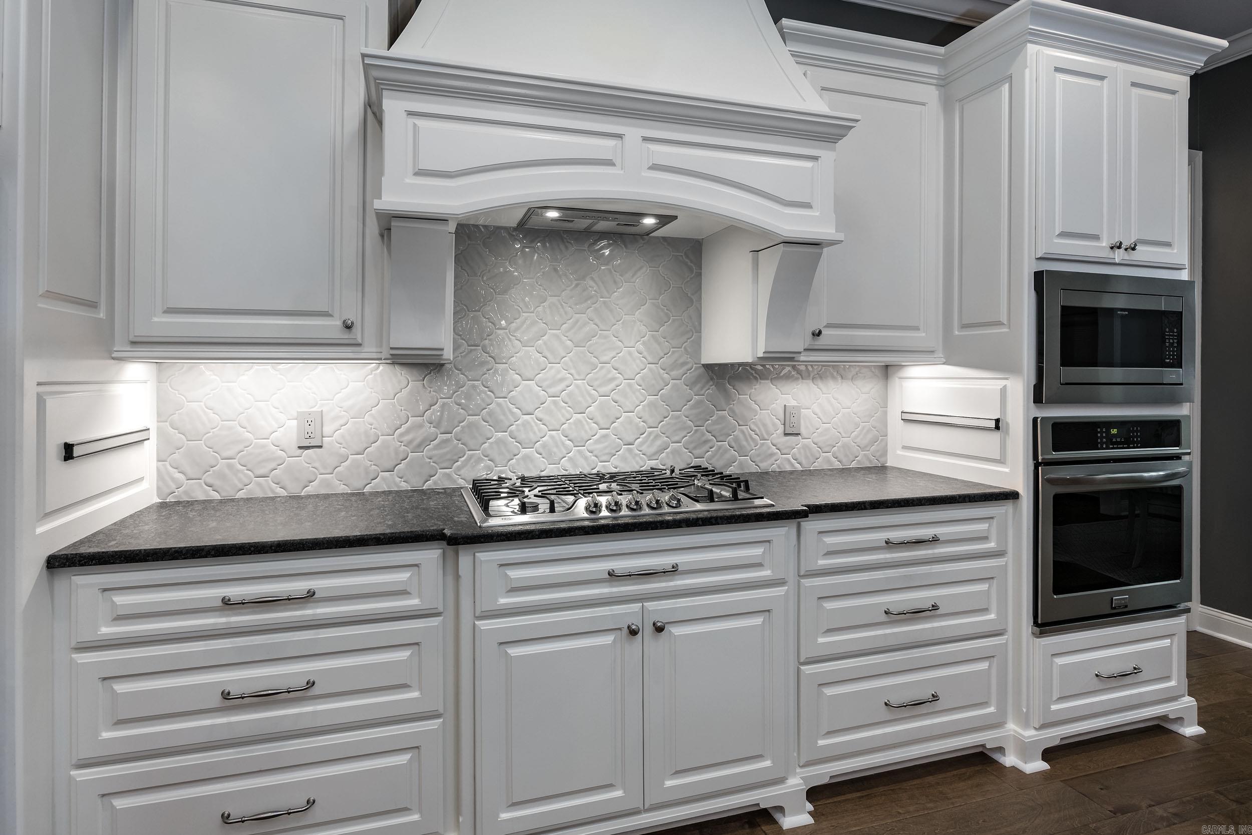 CHENAL VALLEY EPERNAY PLACE - Residential