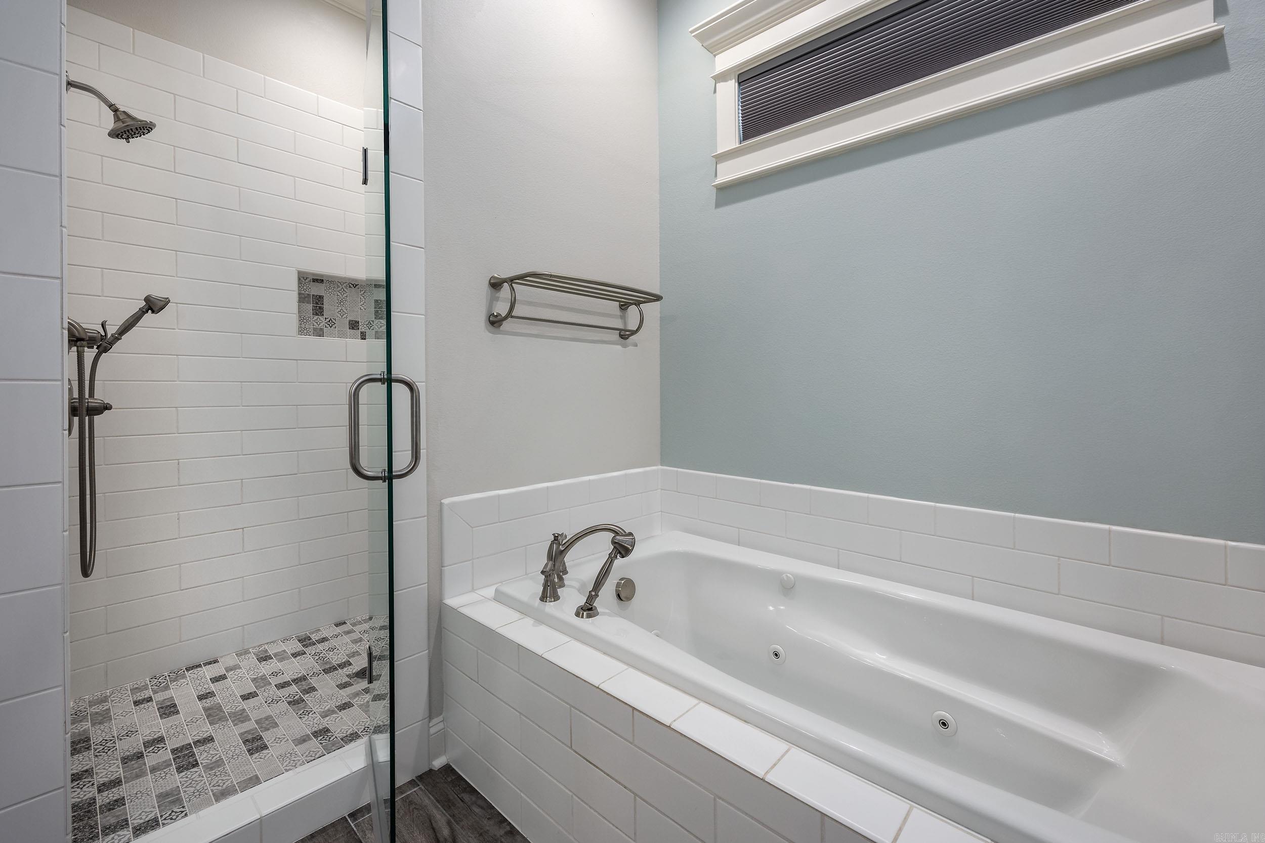 CHENAL VALLEY EPERNAY PLACE - Residential