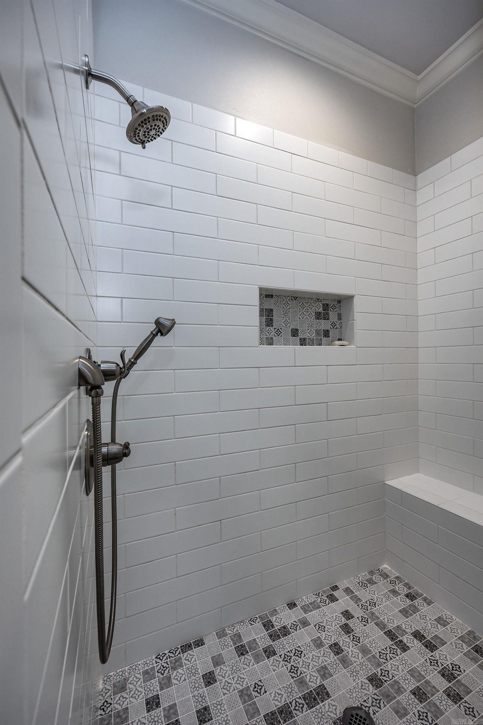CHENAL VALLEY EPERNAY PLACE - Residential