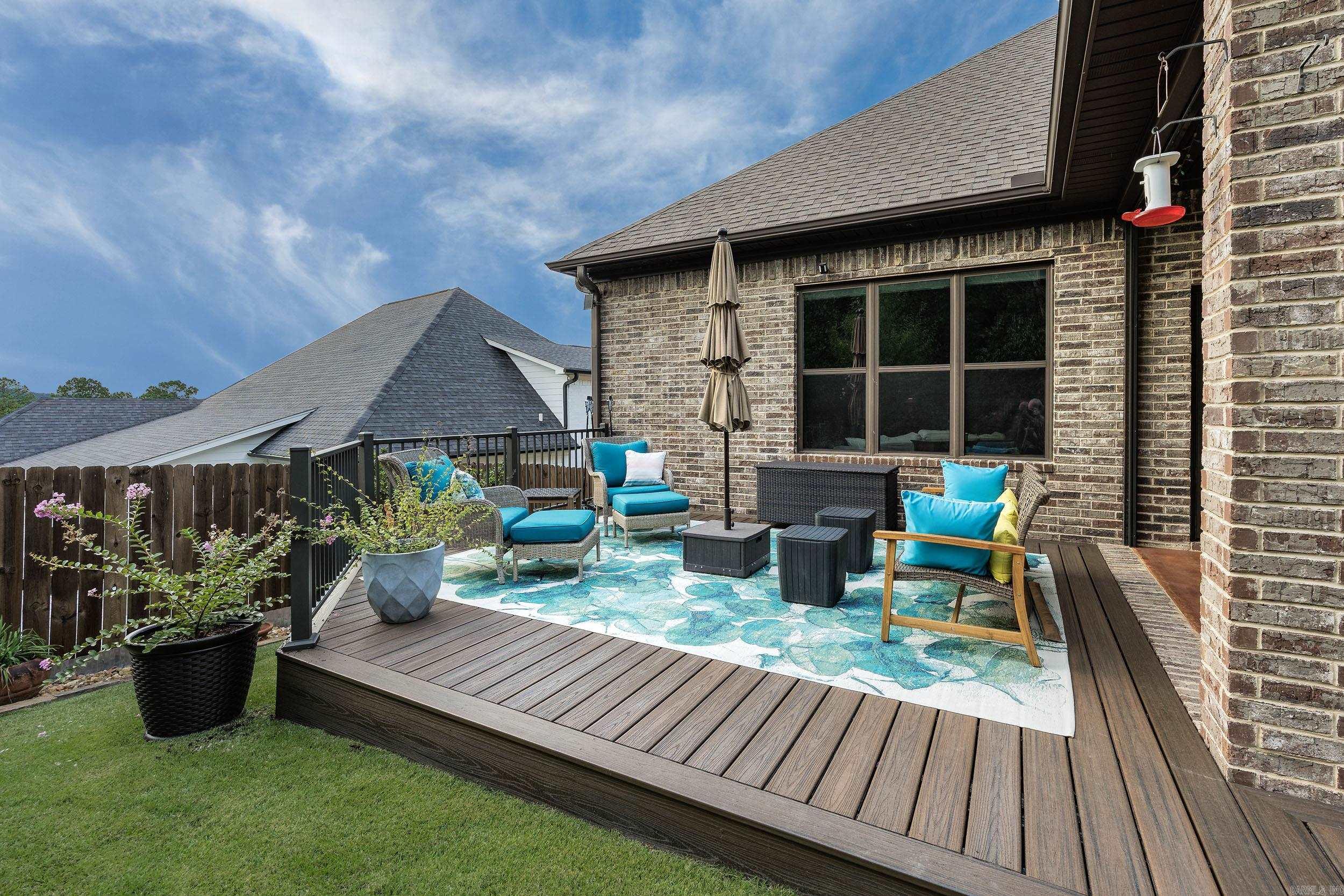 CHENAL VALLEY EPERNAY PLACE - Residential