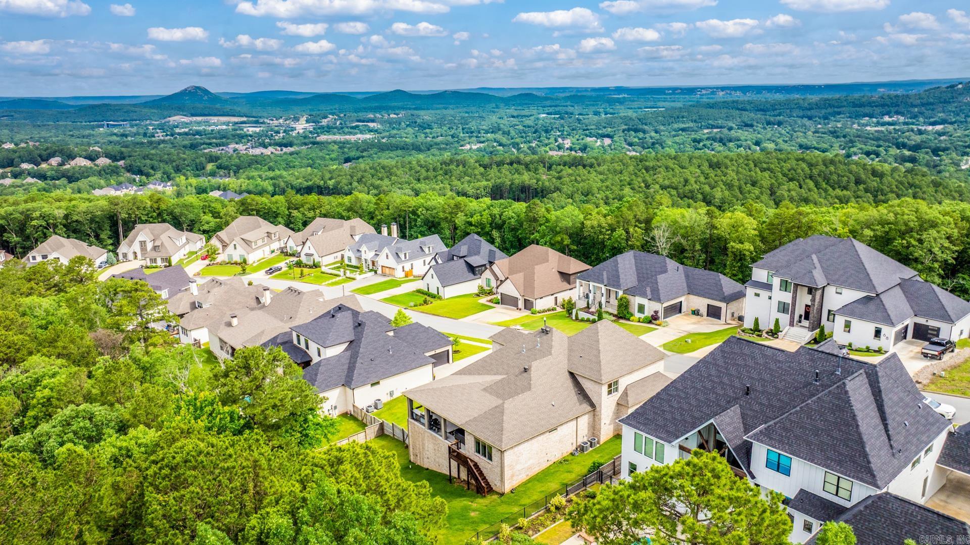 CHENAL VALLEY "FALSTONE COURT" - Residential