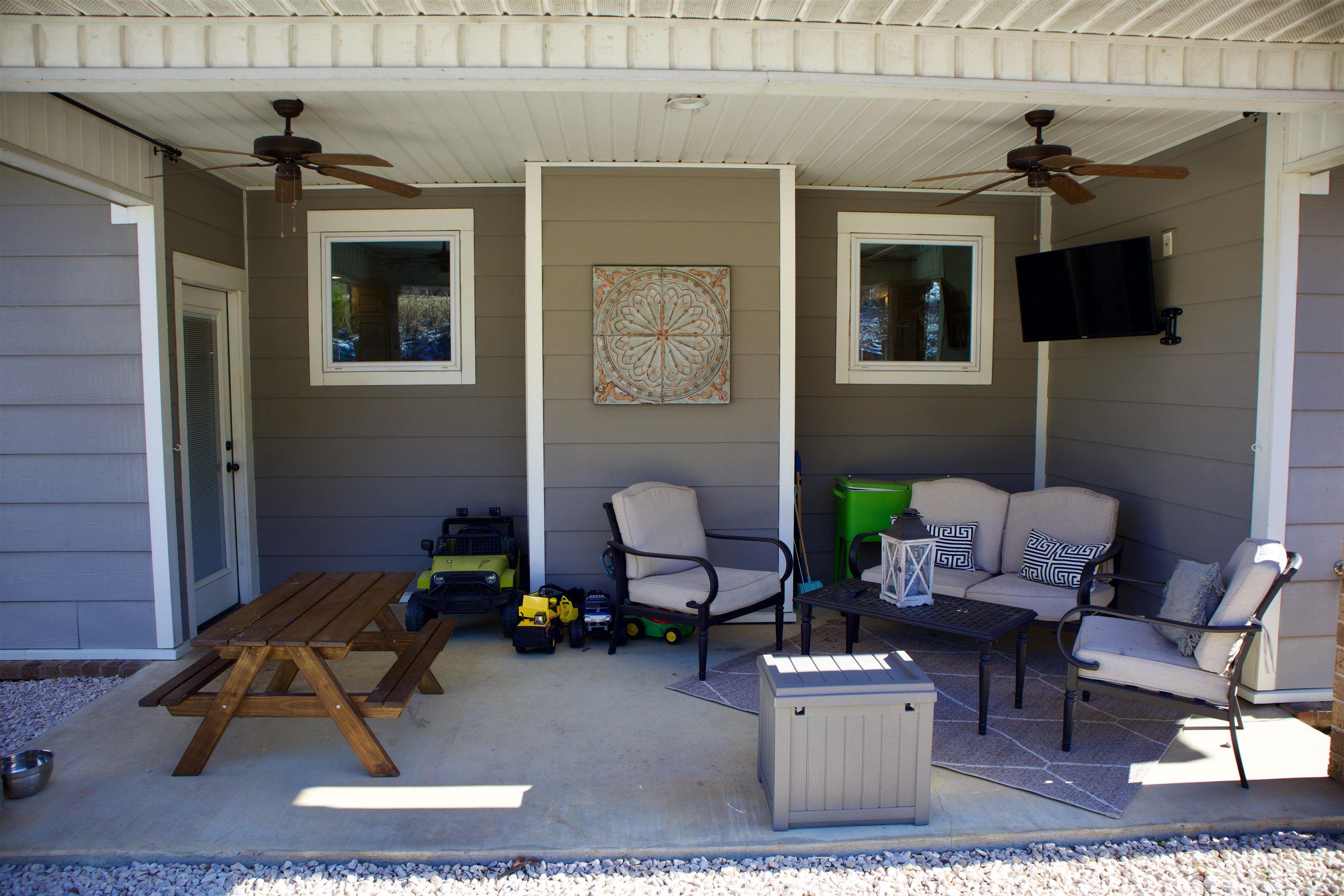 LOCHRIDGE ESTATES - Residential