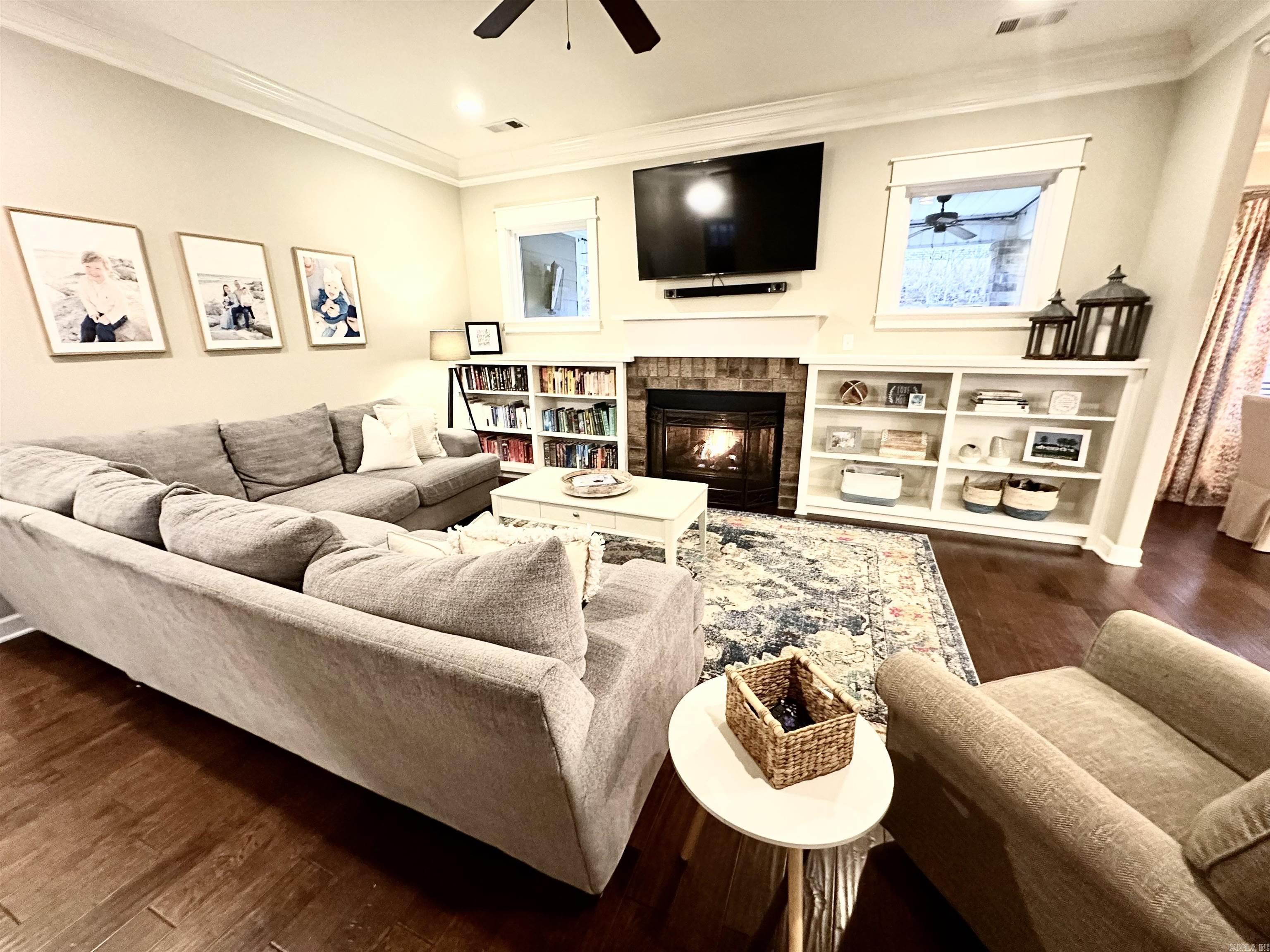 LOCHRIDGE ESTATES - Residential