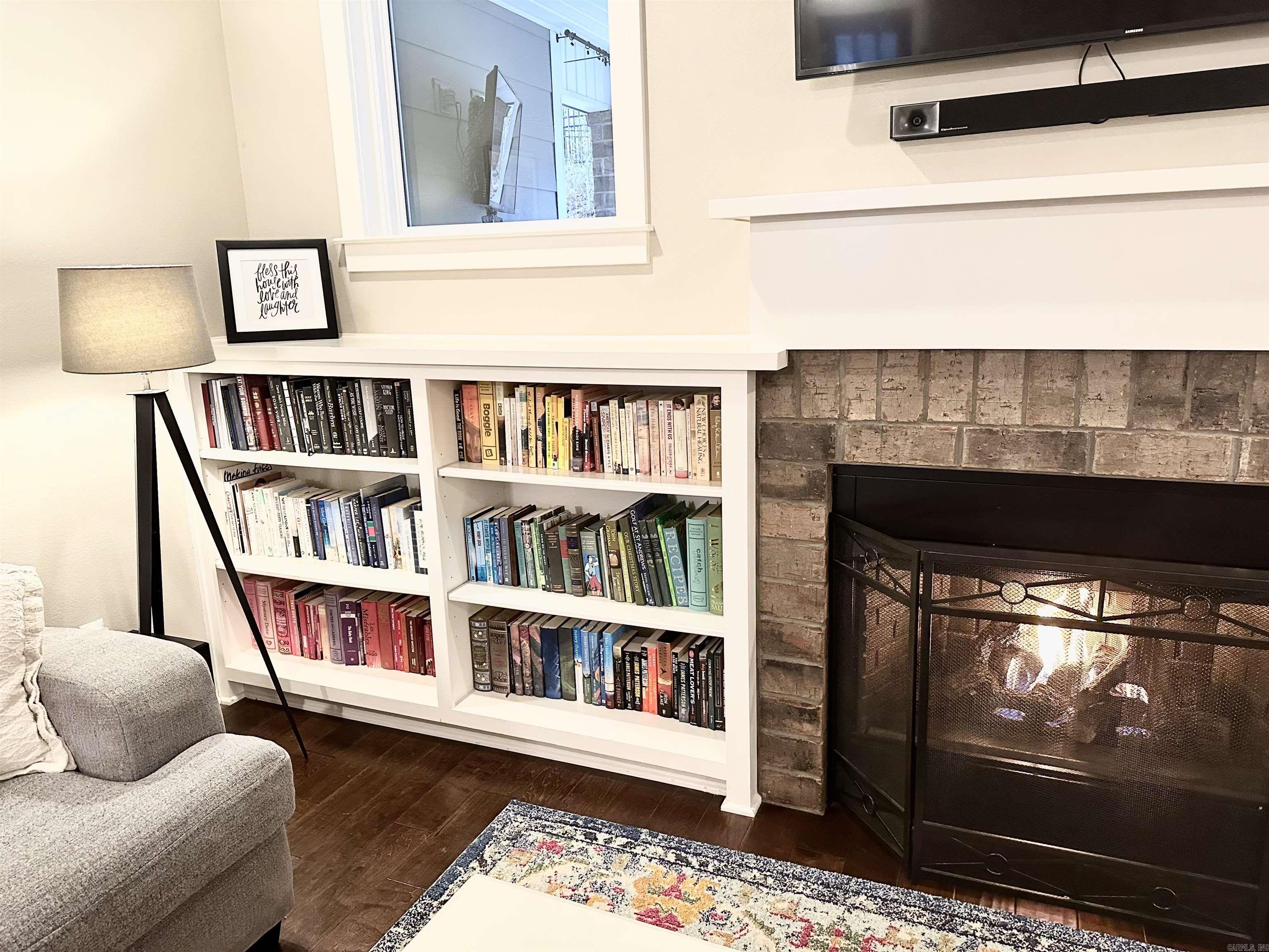 LOCHRIDGE ESTATES - Residential