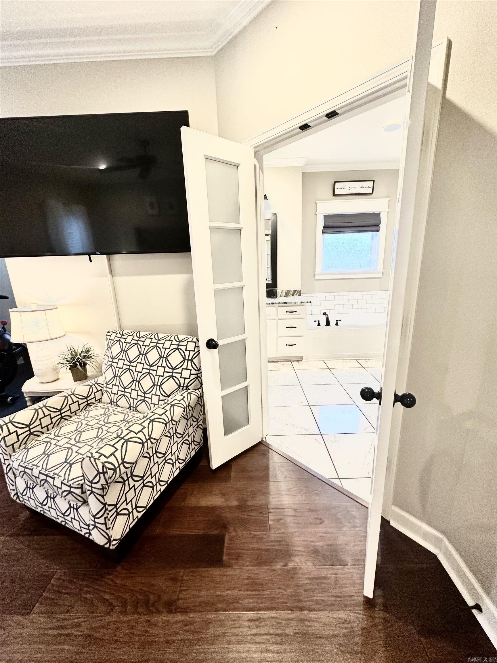 LOCHRIDGE ESTATES - Residential