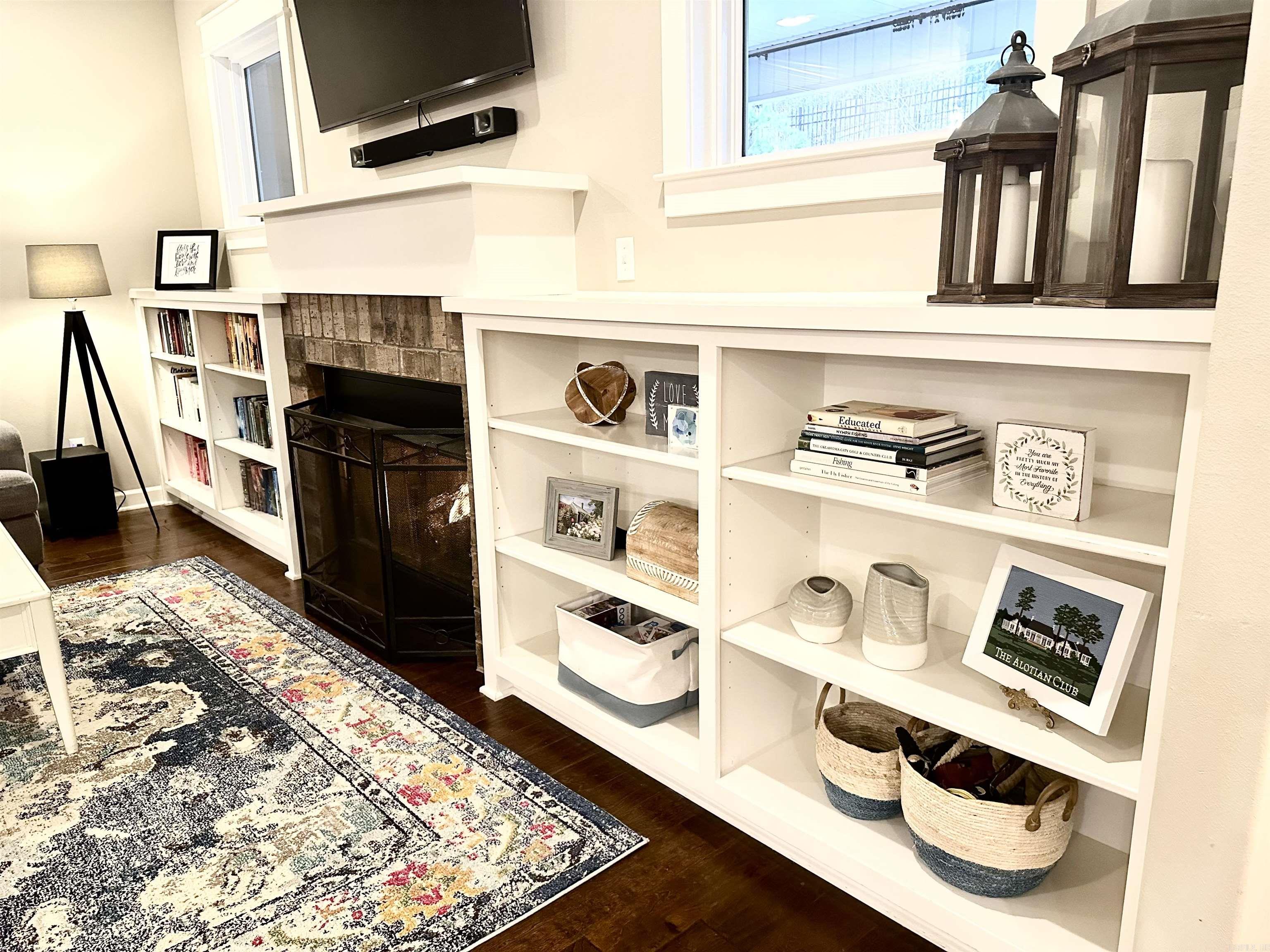 LOCHRIDGE ESTATES - Residential