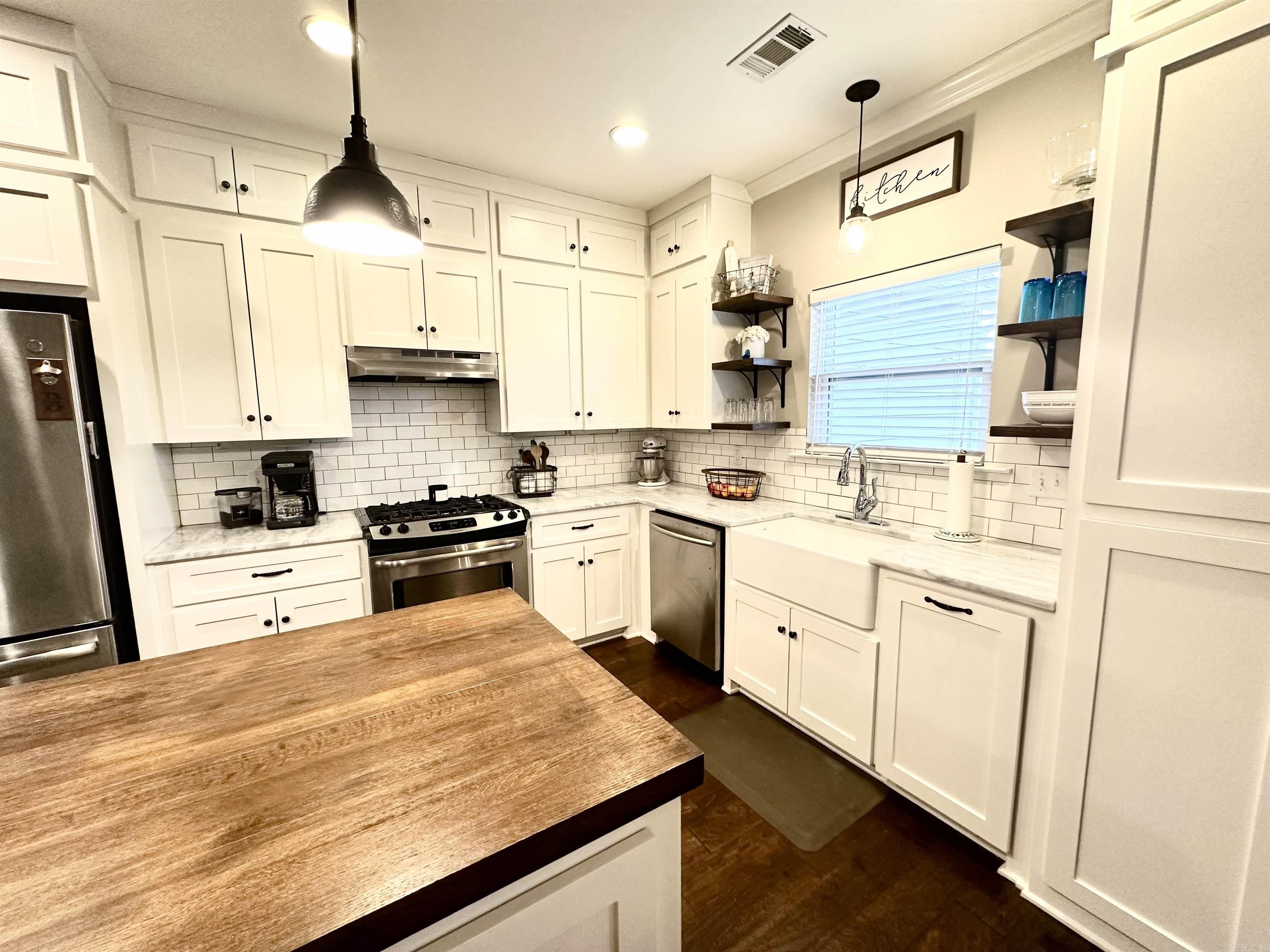 LOCHRIDGE ESTATES - Residential