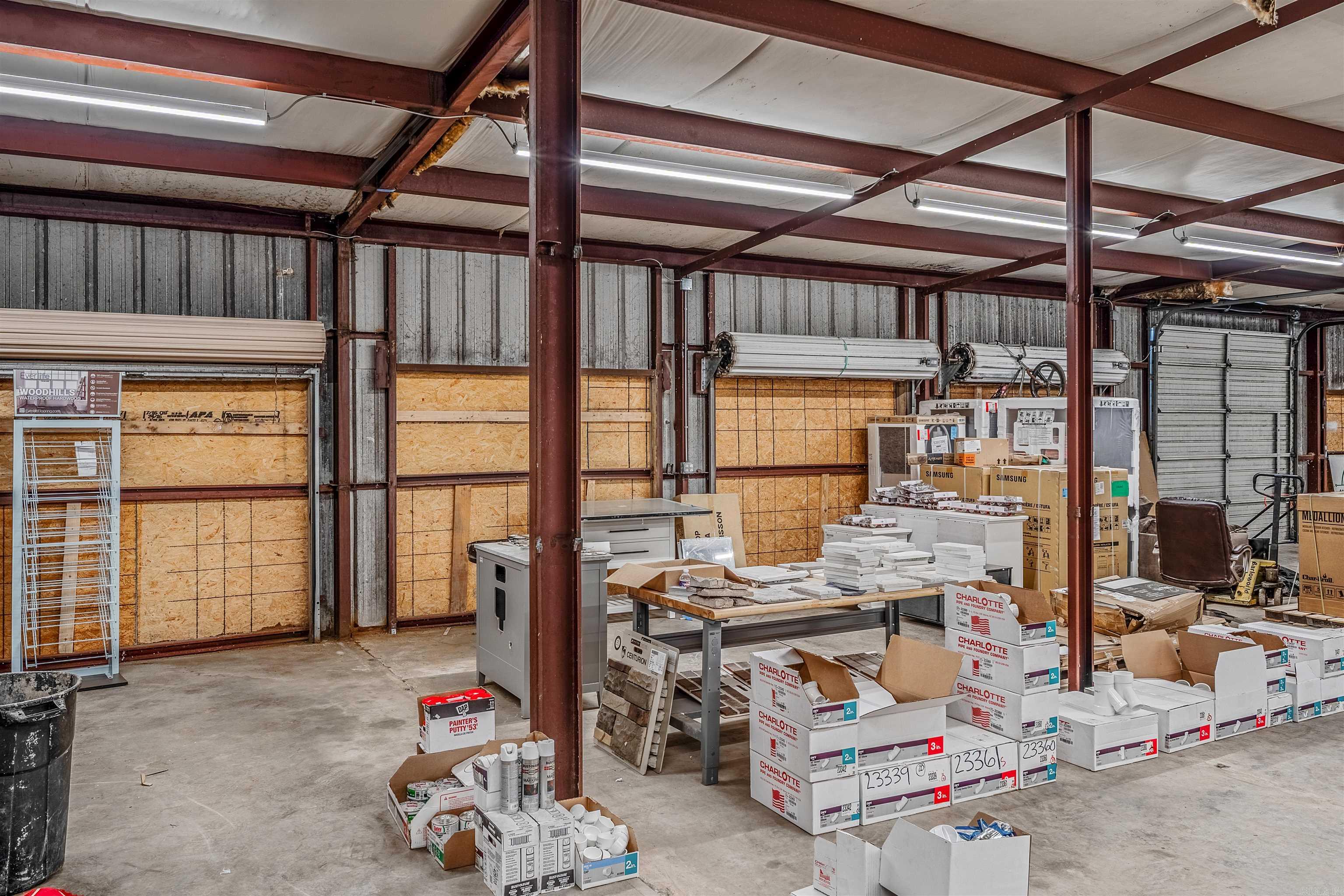 Metropolitan Commercial Estate - Commercial Sale