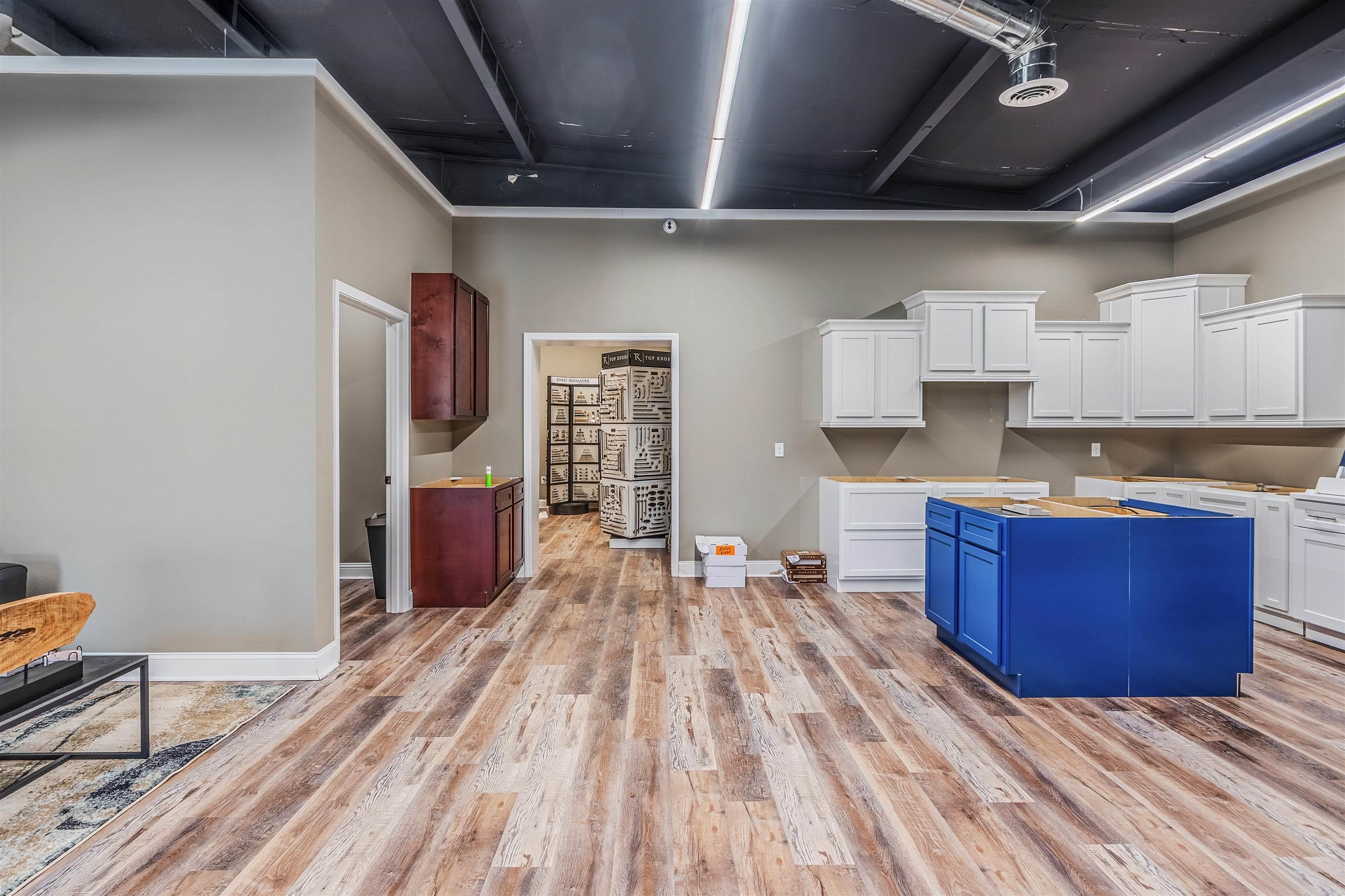 Metropolitan Commercial Estate - Commercial Sale