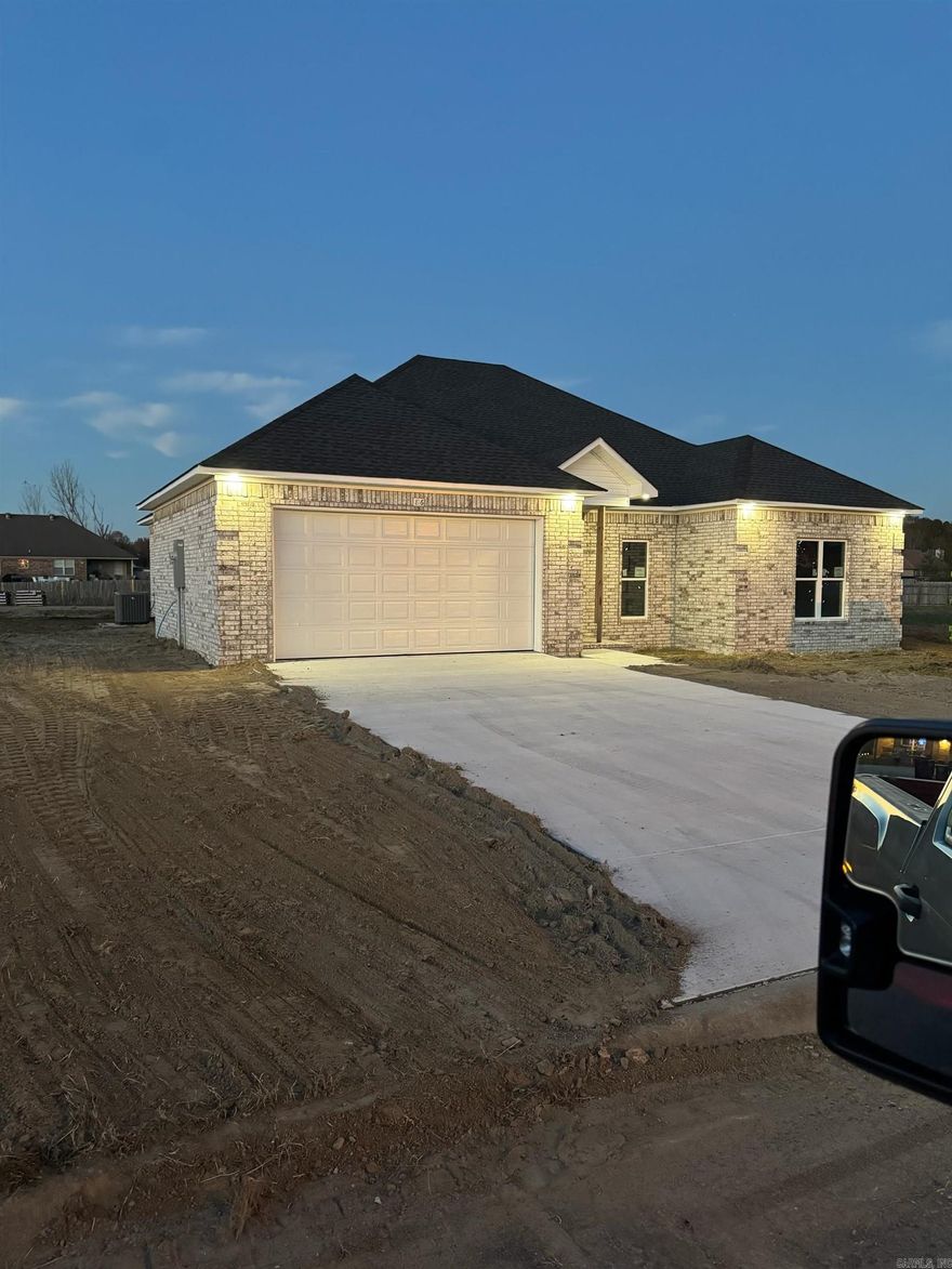 New Construction home looking for owners to make memories. Built in an established and quiet subdivision.