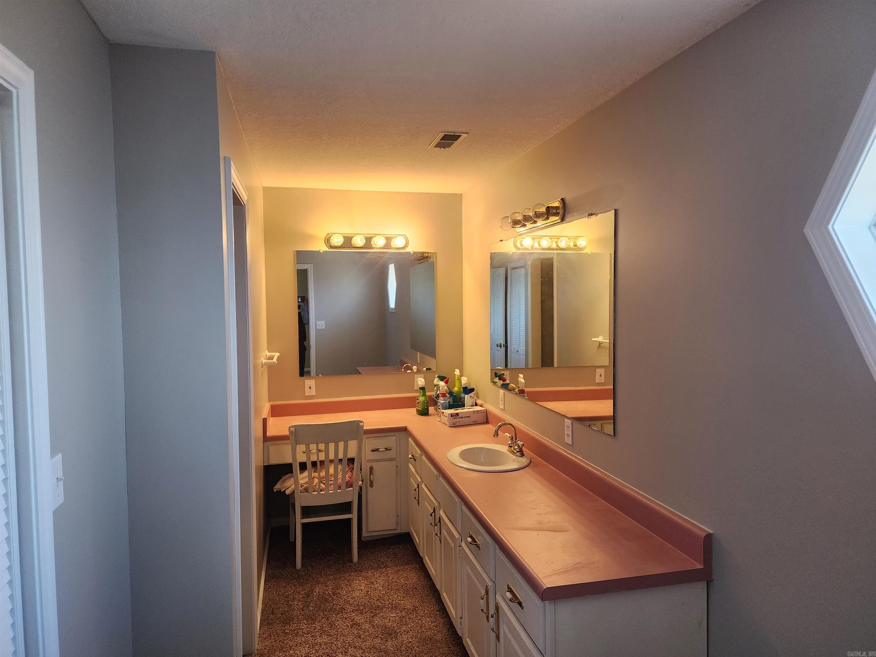 WALNUT VALLEY - Residential