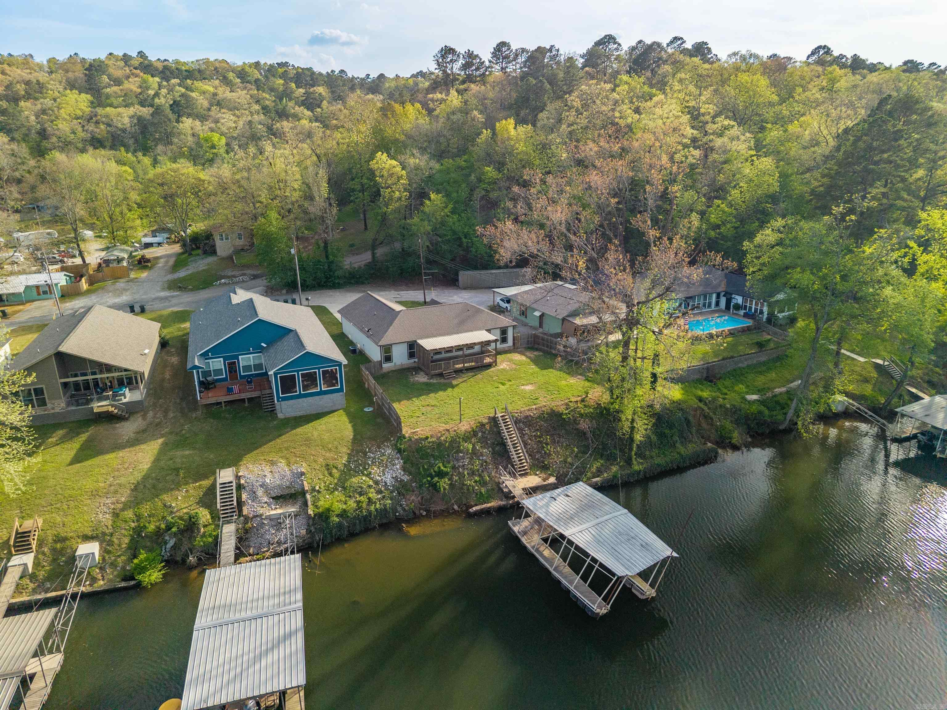 CHEROKEE BEACH LAKE ESTATES - Residential