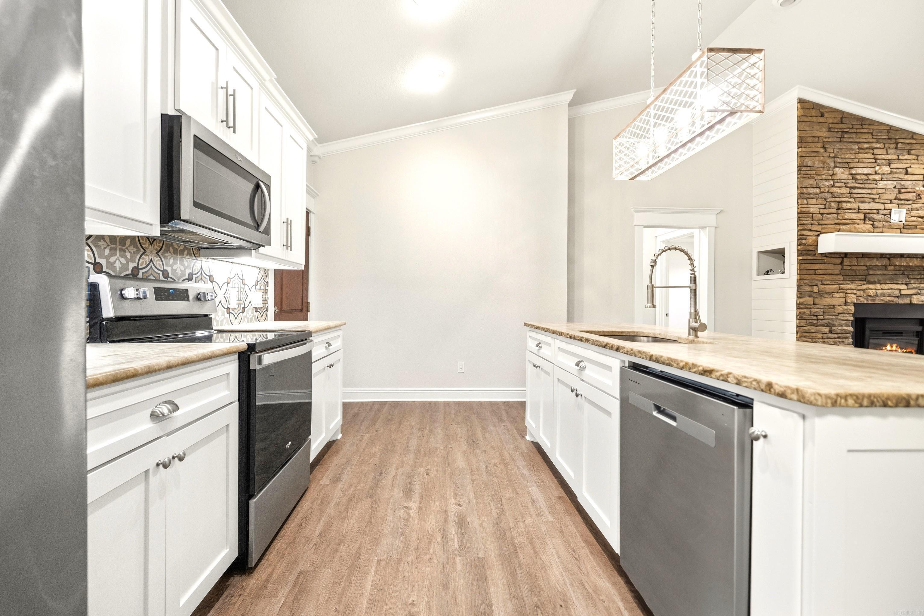 CHEROKEE BEACH LAKE ESTATES - Residential